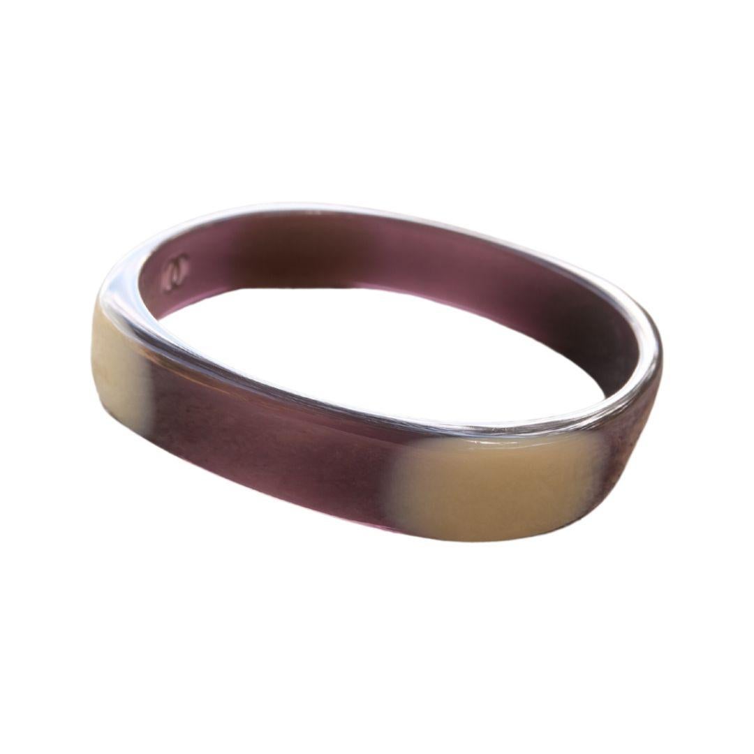 Women's CHANEL Vintage Brown and Beige Acrylic Bangle For Sale