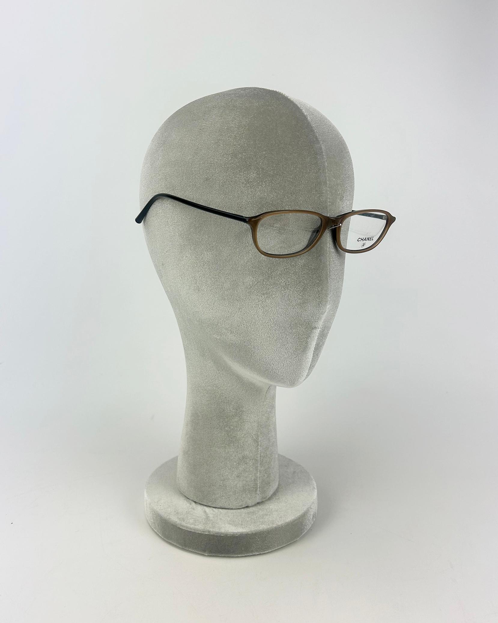 Chanel Vintage Brown und Tan Lesebrille (Beige) im Angebot