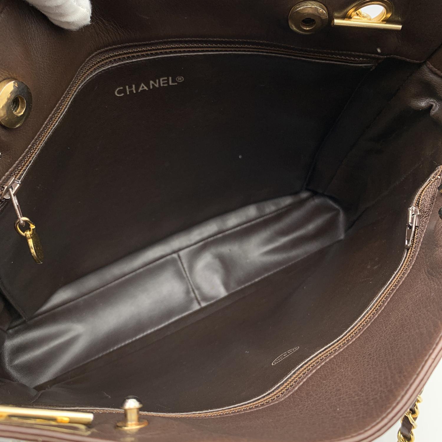Chanel Vintage Brown Leather Shoulder Bag Tote Bottom Quilting In Excellent Condition In Rome, Rome