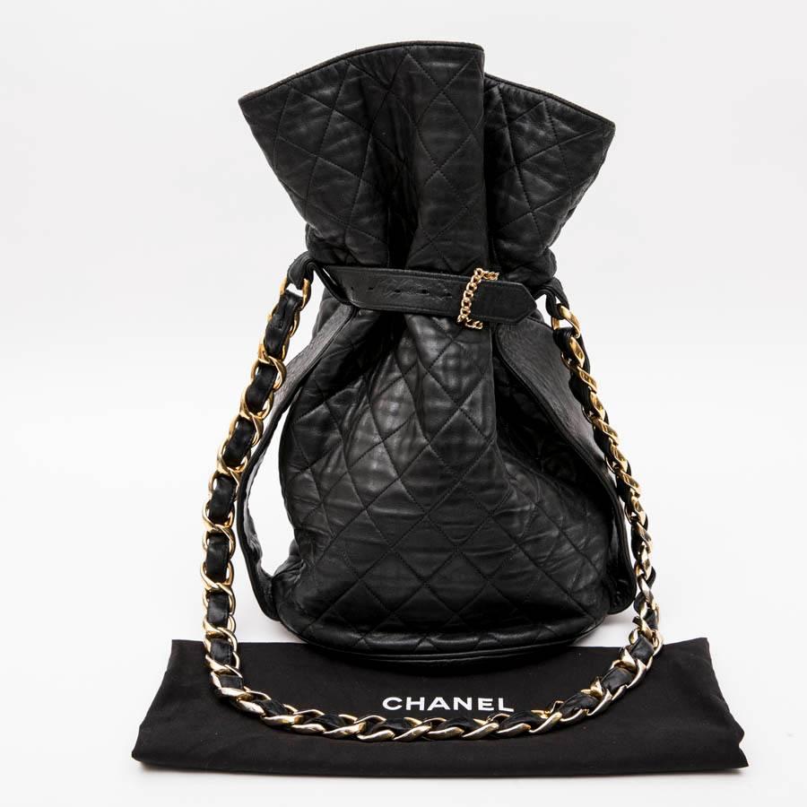 CHANEL Vintage Bucket Bag in Black Quilted Leather 9