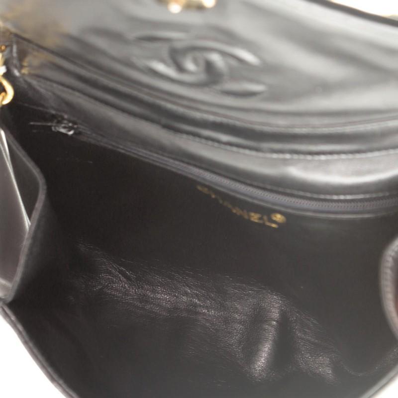 Chanel Vintage Button Envelope Shoulder Bag Quilted Leather Mini In Good Condition In NY, NY