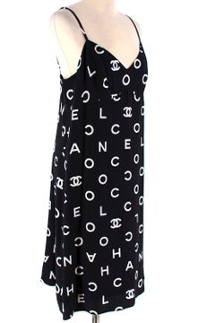 Chanel Vintage B&W Coco Logo Ärmelloses Minikleid - Größe US 12 (Small Fitting)