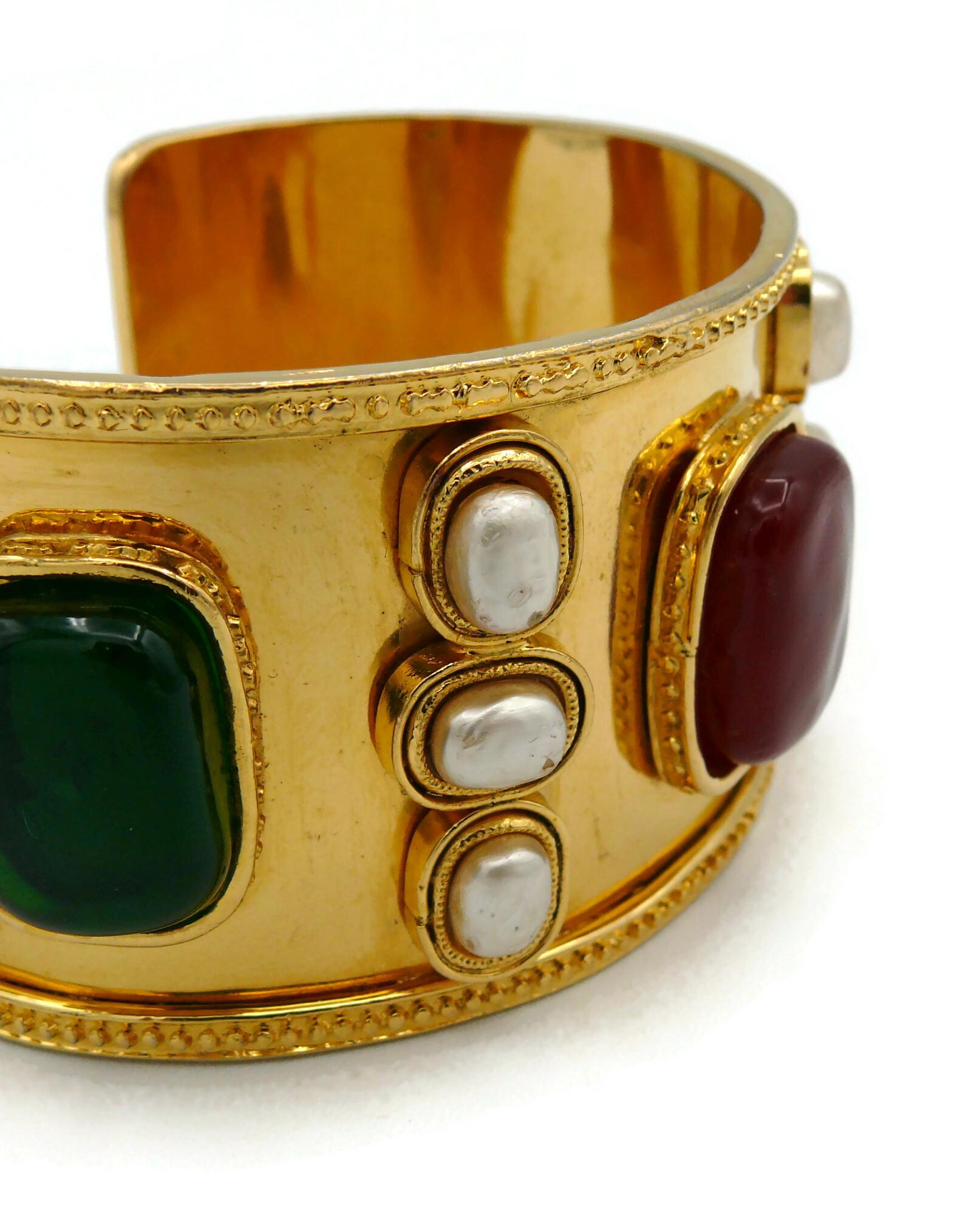 CHANEL Vintage Byzantine Inspired Gripoix Cuff Bracelet, 1990 For Sale 8