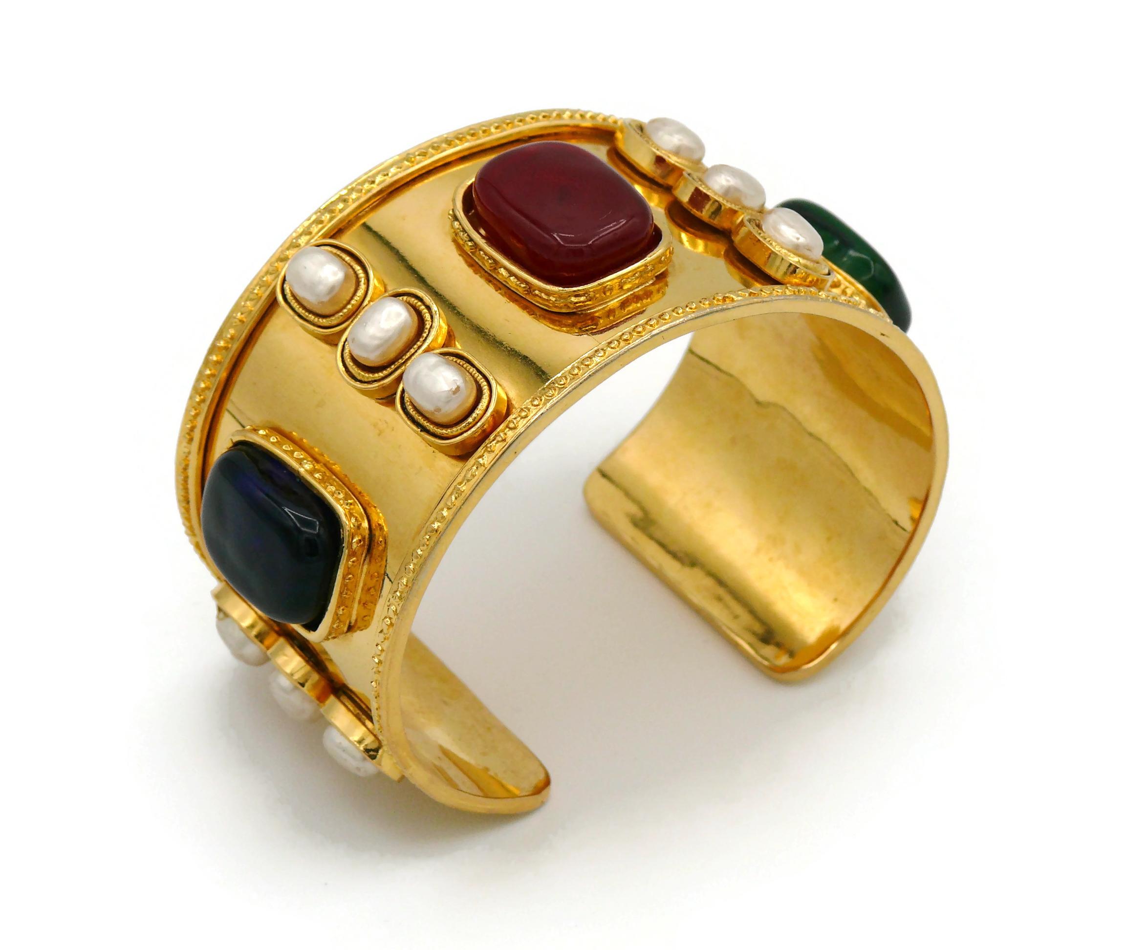 CHANEL Vintage Byzantine Inspired Gripoix Cuff Bracelet, 1990 In Fair Condition For Sale In Nice, FR