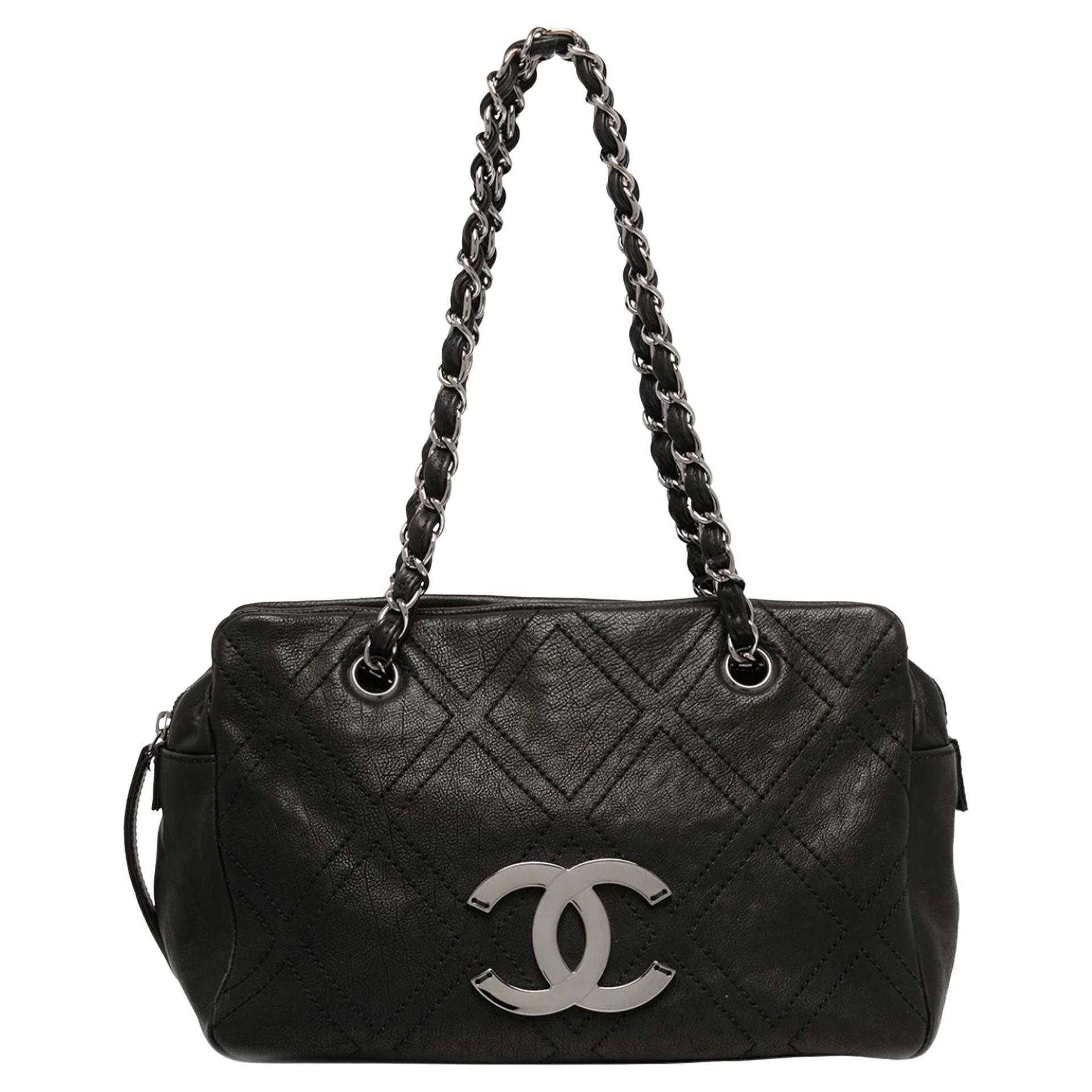 Chanel 2007 Vintage Calfskin Leather Small Medium CC Logo Black Shopping Tote For Sale 2