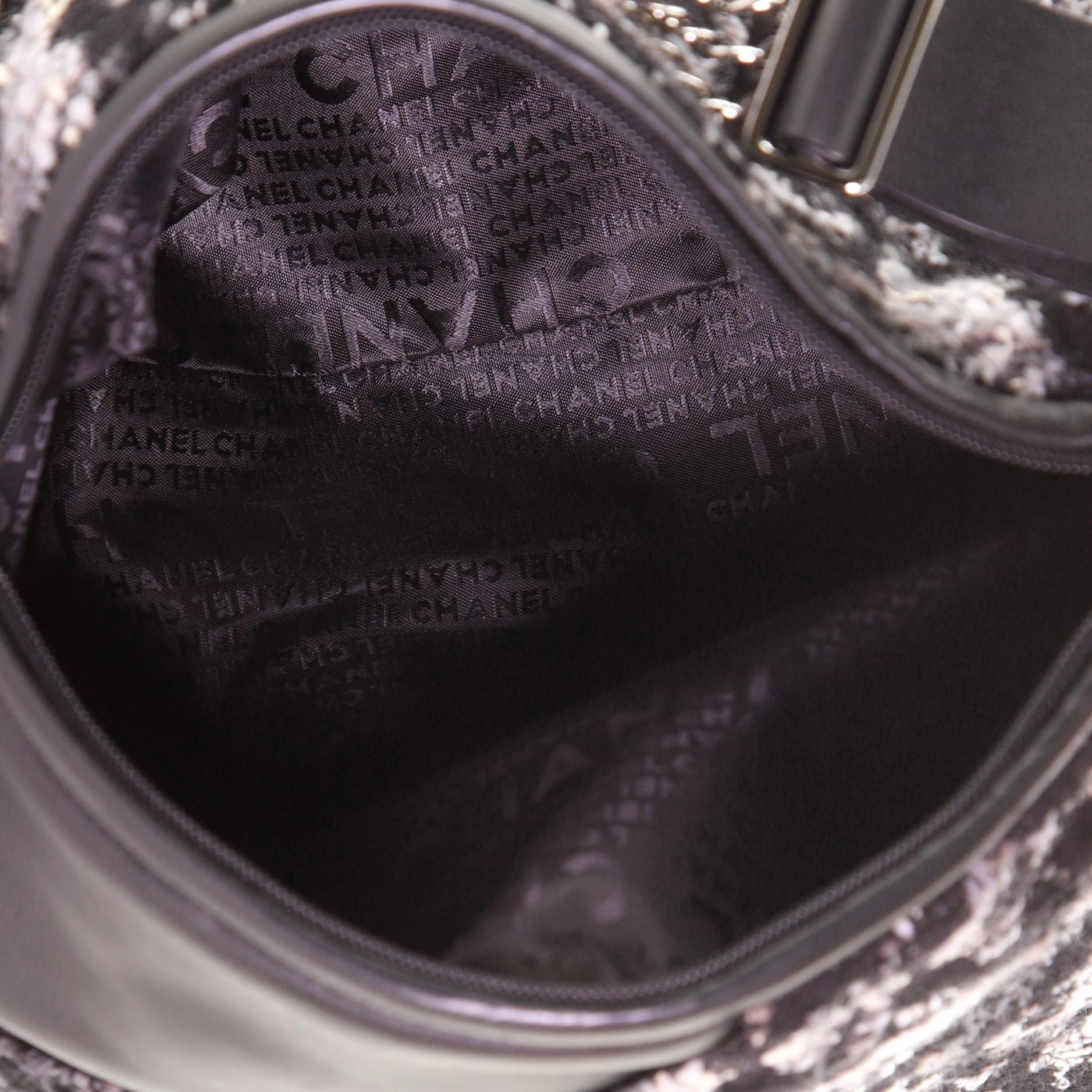 Chanel Vintage Camellia Flap Camera Bag Tweed Medium In Good Condition In NY, NY