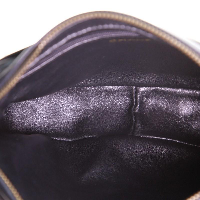 Chanel Bolsa vintage con borla para cámara Piel acolchada Mediana 1