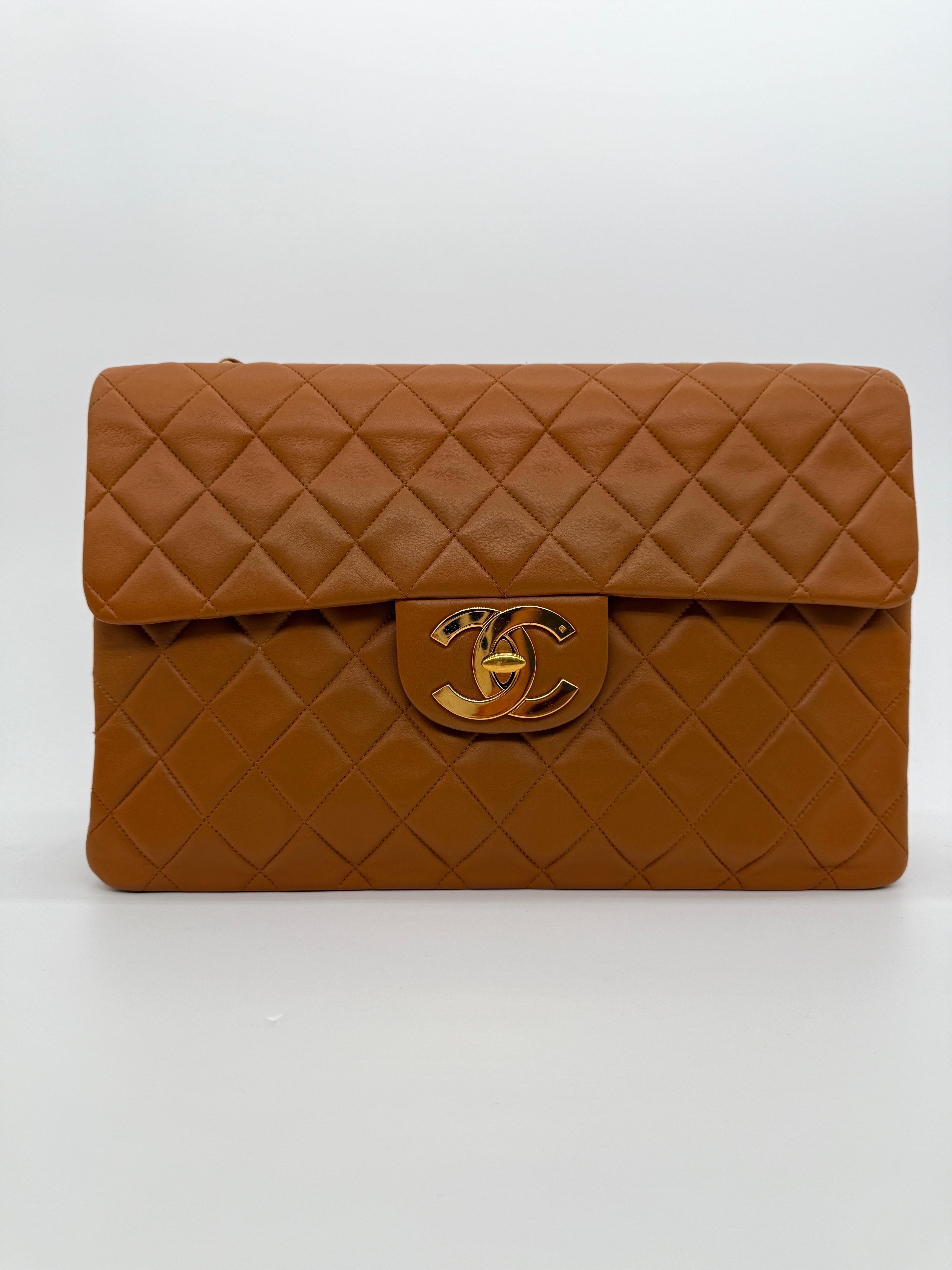 Chanel Vintage Carmel Maxi Lambskin Flap Bag In Excellent Condition For Sale In San Francisco, CA