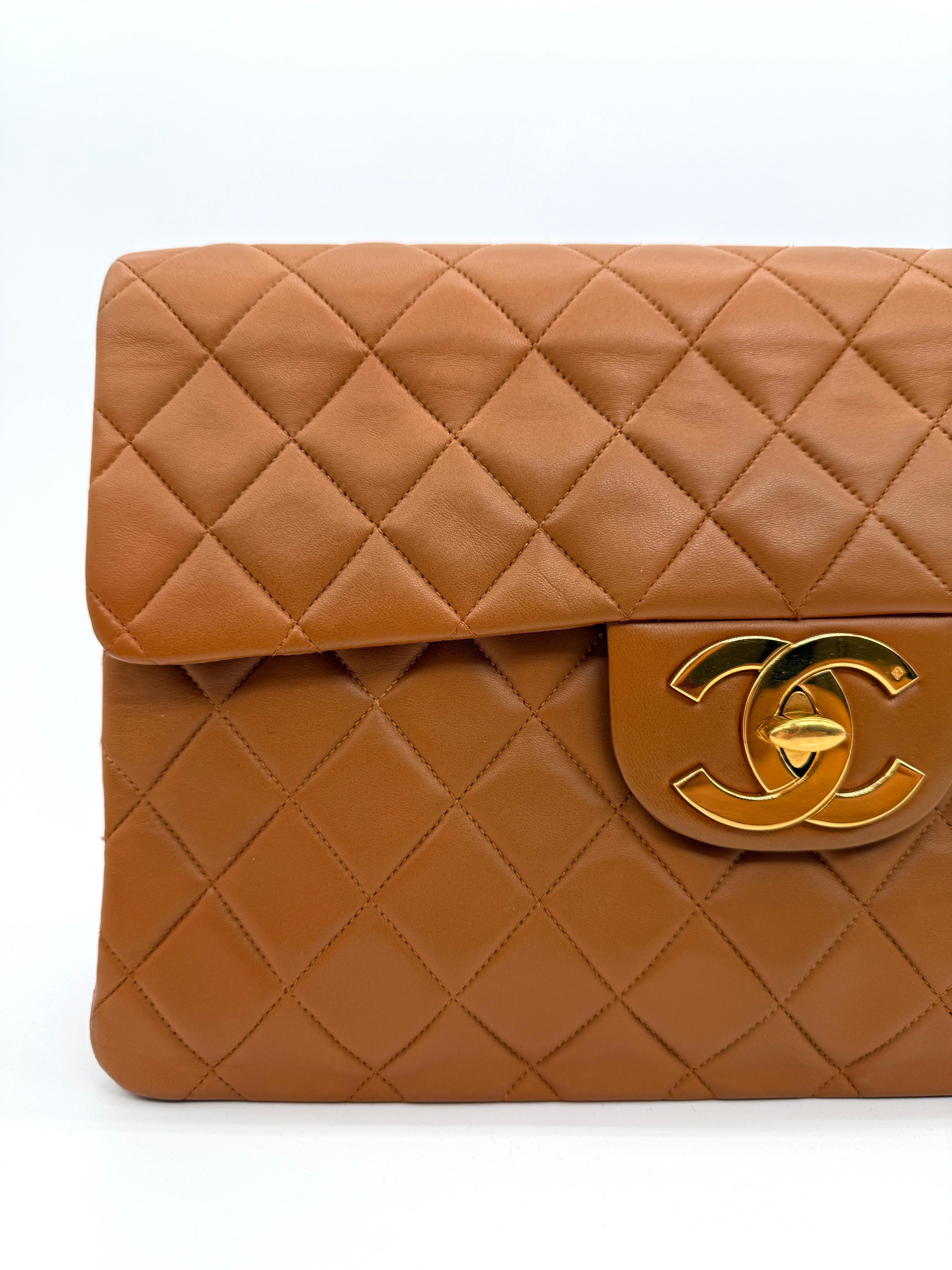 Chanel Vintage Carmel Maxi Lambskin Flap Bag For Sale 3