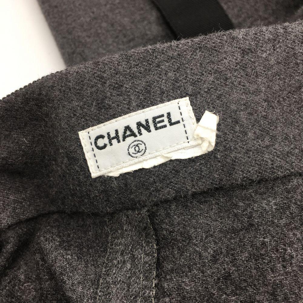 Black Chanel Vintage Cashmere Mid-Length Skirt in Grey
