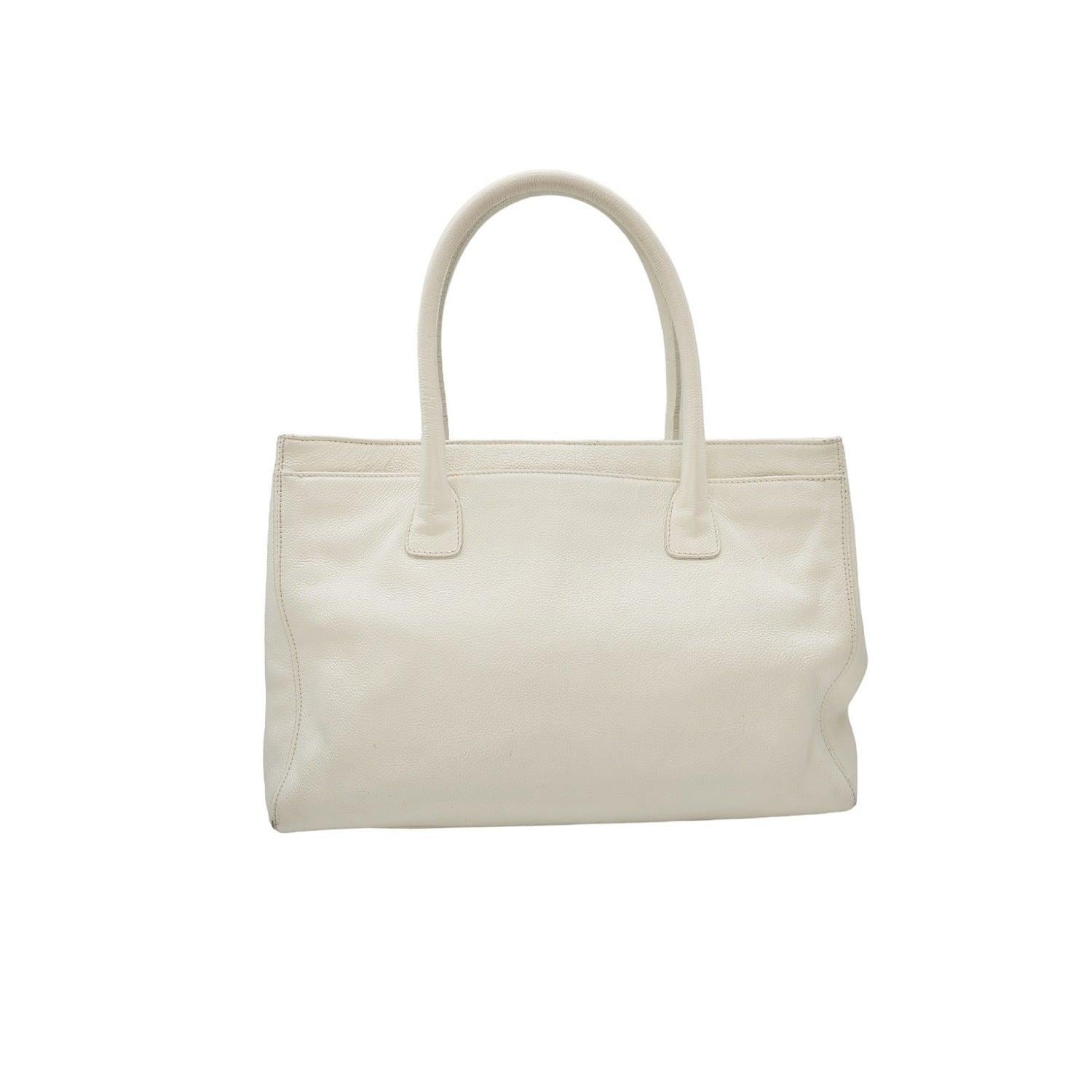 Chanel Vintage Caviar Cerf Executive Shopper Tote White In Good Condition In Scottsdale, AZ