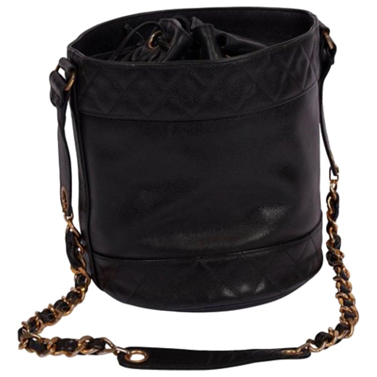 Chanel Vintage Caviar Drawstring CC Bucket Crossbody Bag For Sale at 1stDibs