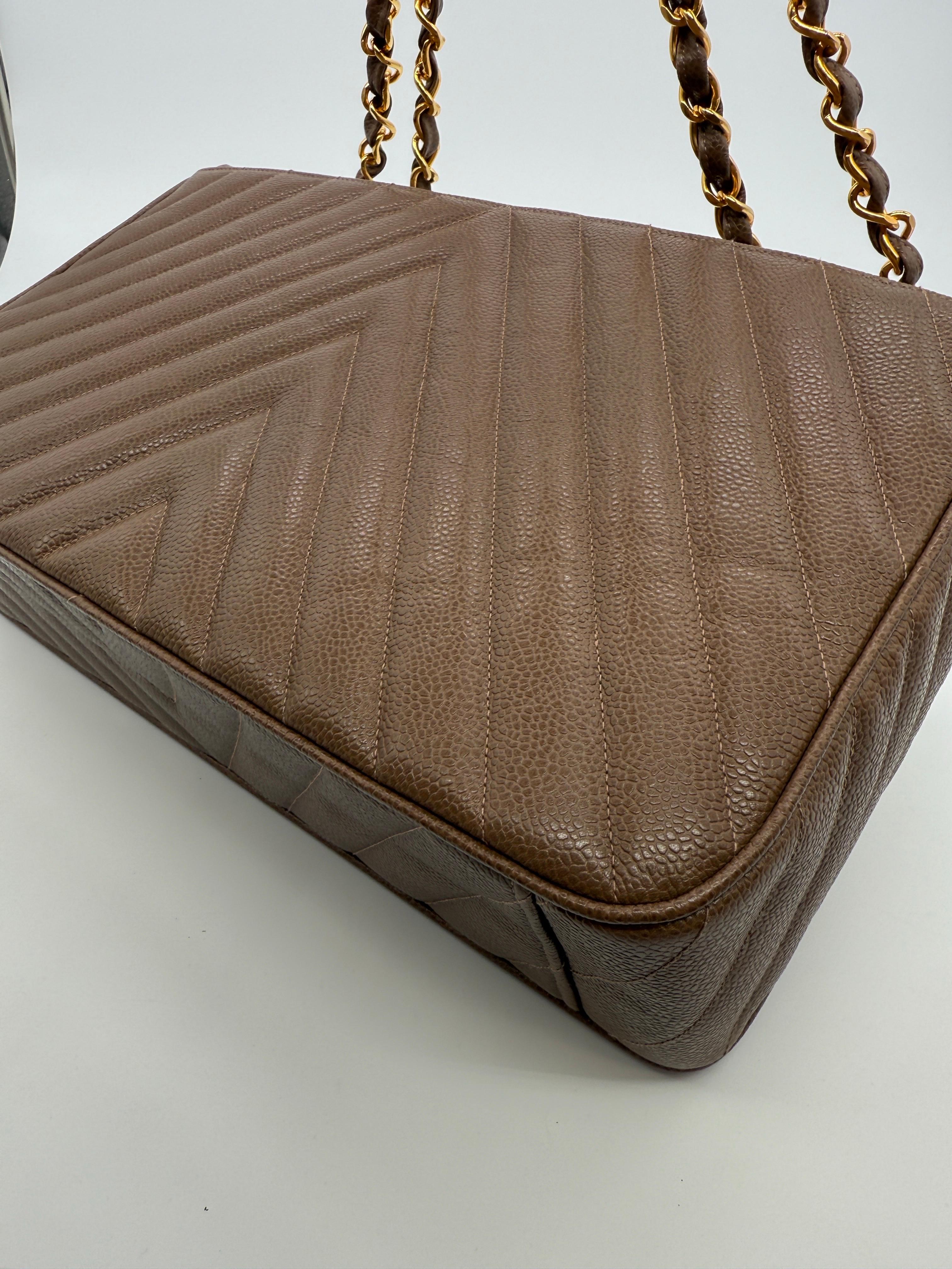Chanel Vintage Caviar Leather Chevron Maxi Flap Bag For Sale 7