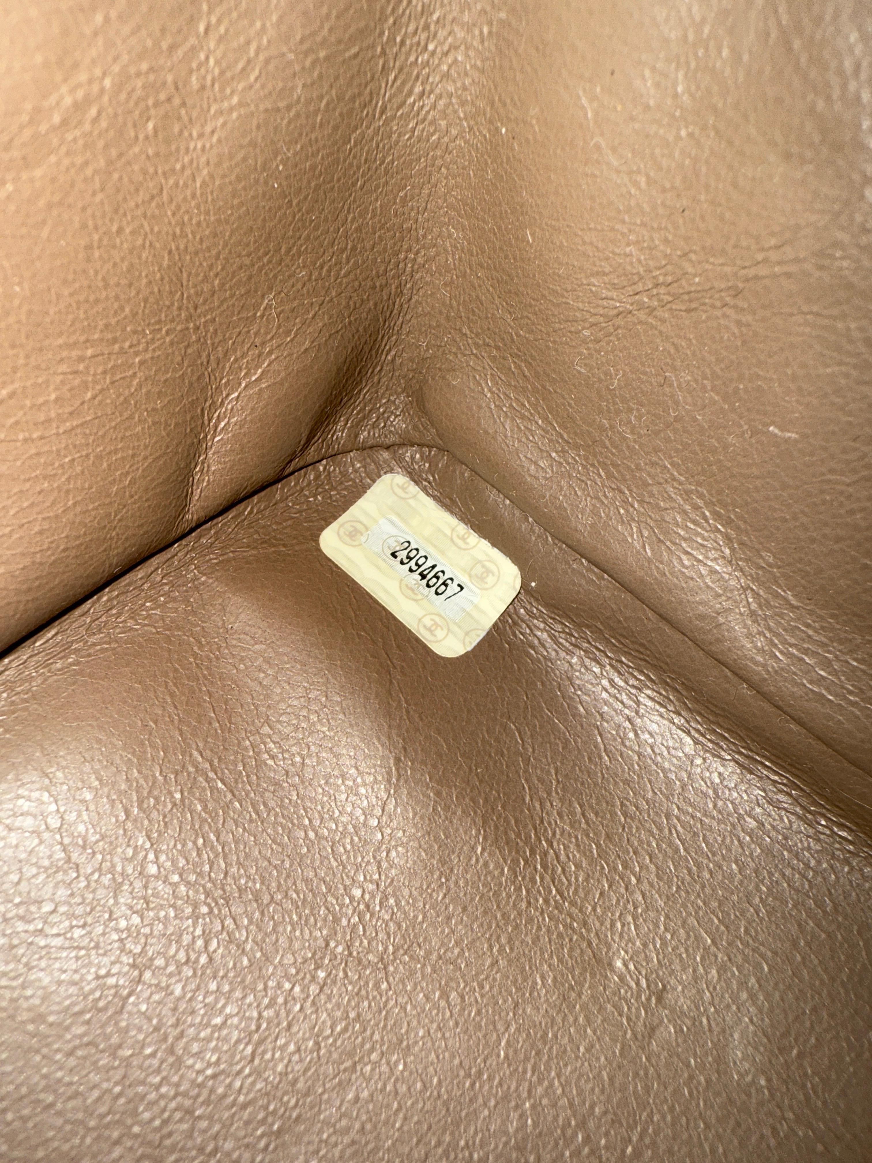 Chanel Vintage Caviar Leather Chevron Maxi Flap Bag For Sale 14