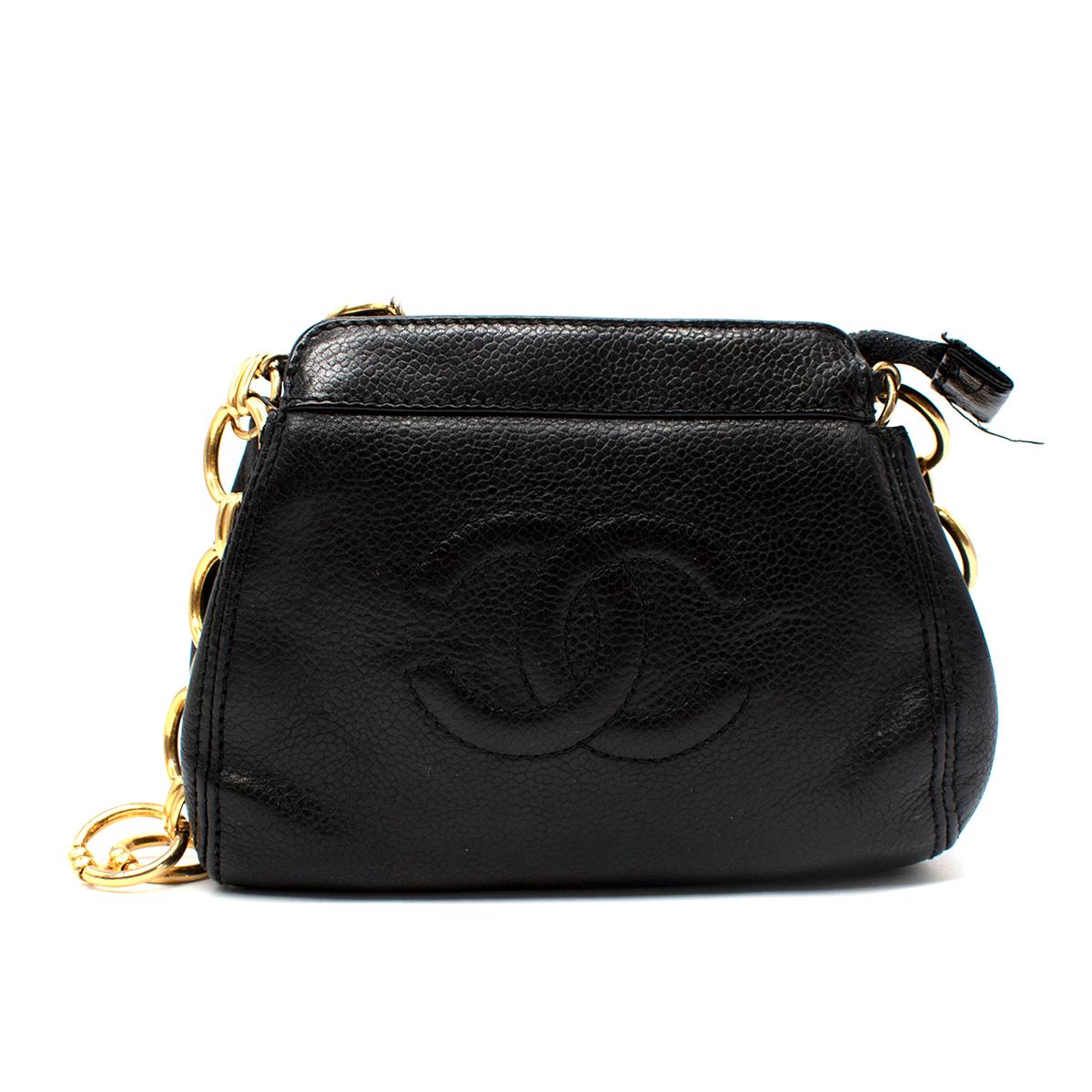 Chanel Vintage Caviar Leather Small Chain CC SHoulder Bag In Excellent Condition For Sale In London, GB