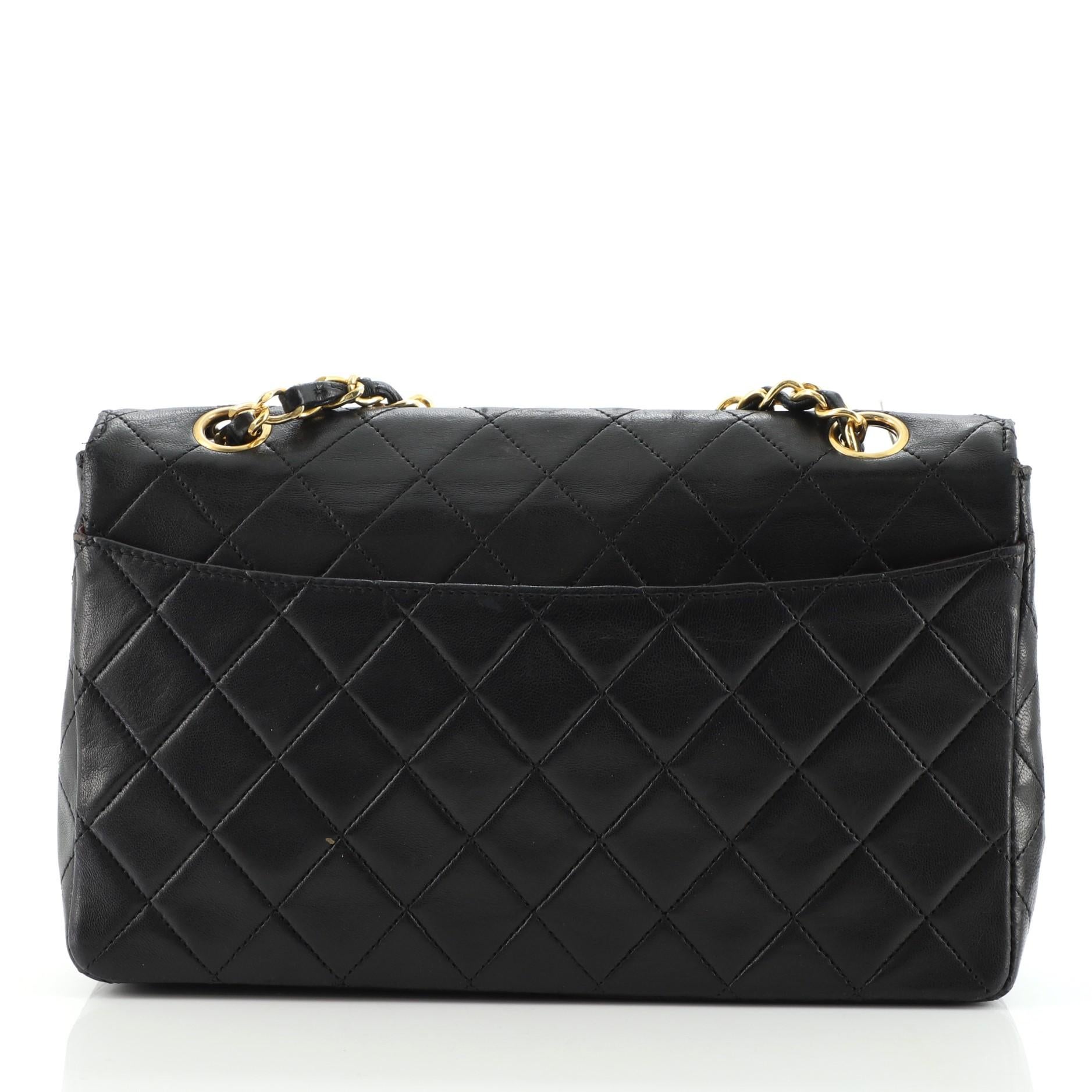 Chanel Vintage CC Chain Flap Bag Quilted Lambskin Medium In Fair Condition In NY, NY