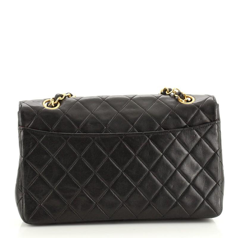 Chanel Vintage CC Chain Flap Bag Quilted Lambskin Small In Good Condition In NY, NY