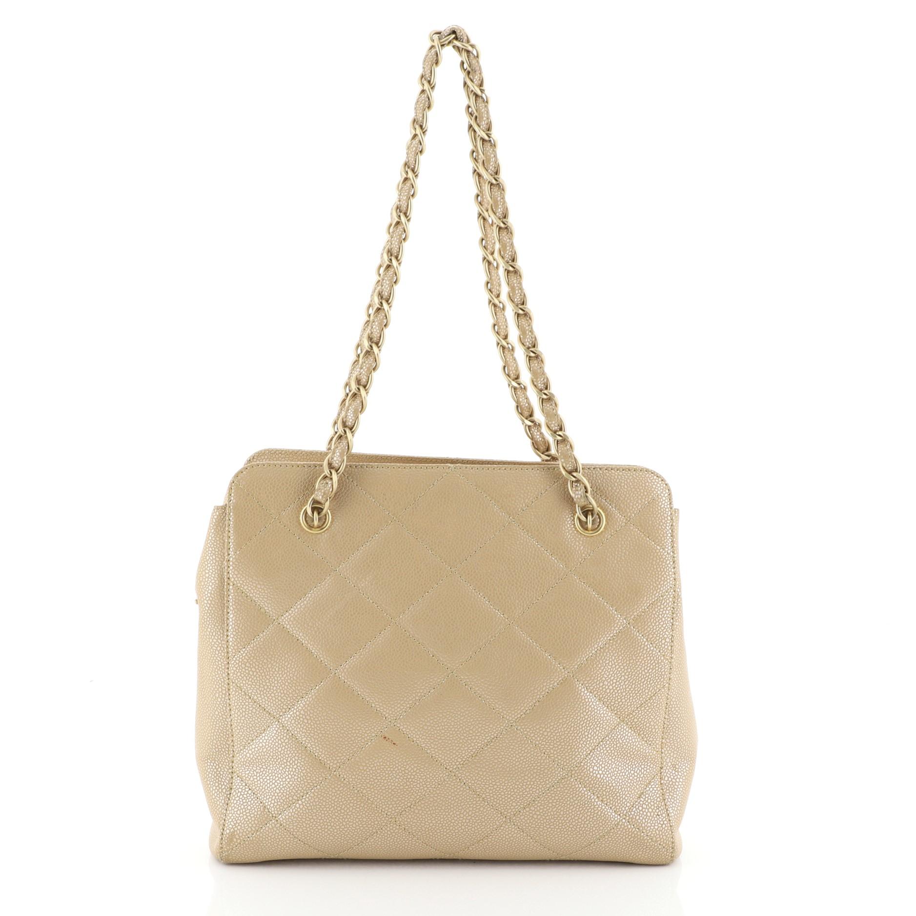 Chanel Vintage CC Chain Tote Quilted Iridescent Caviar Medium In Good Condition In NY, NY