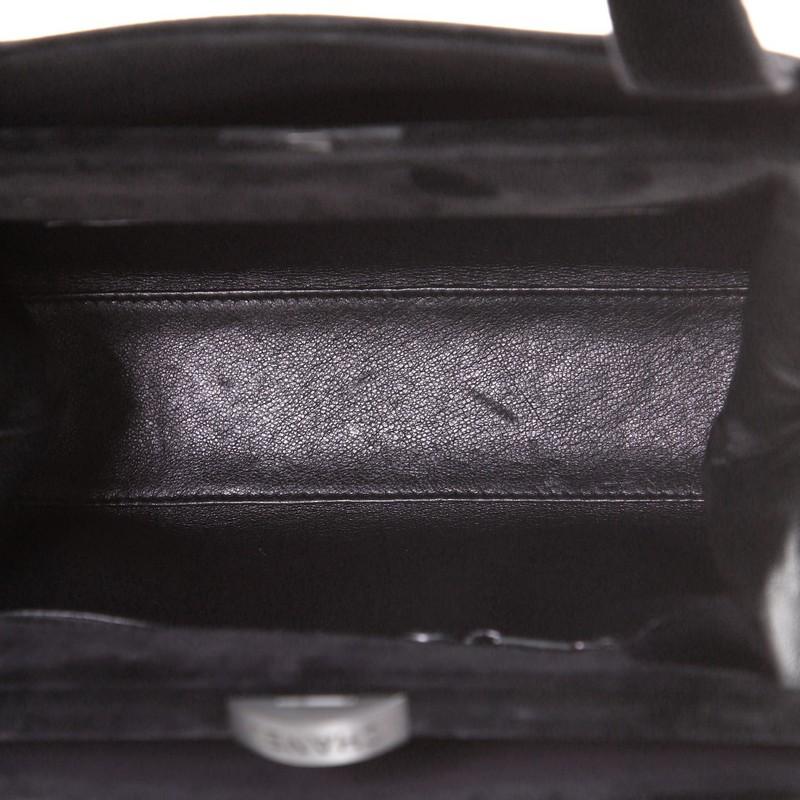 Women's or Men's Chanel Vintage CC Clasp Shoulder Bag Velvet Small