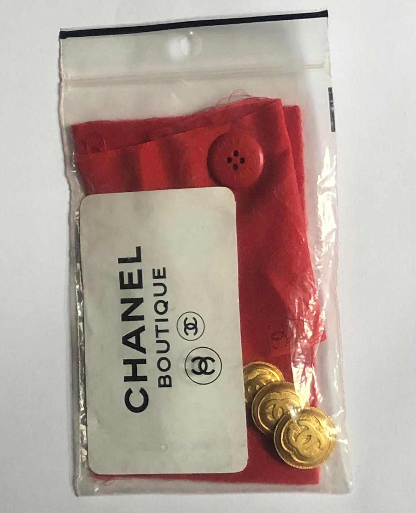 CHANEL Vintage CC Logo 12 Buttons Double-Breasted Jacket Coat 1990s 4