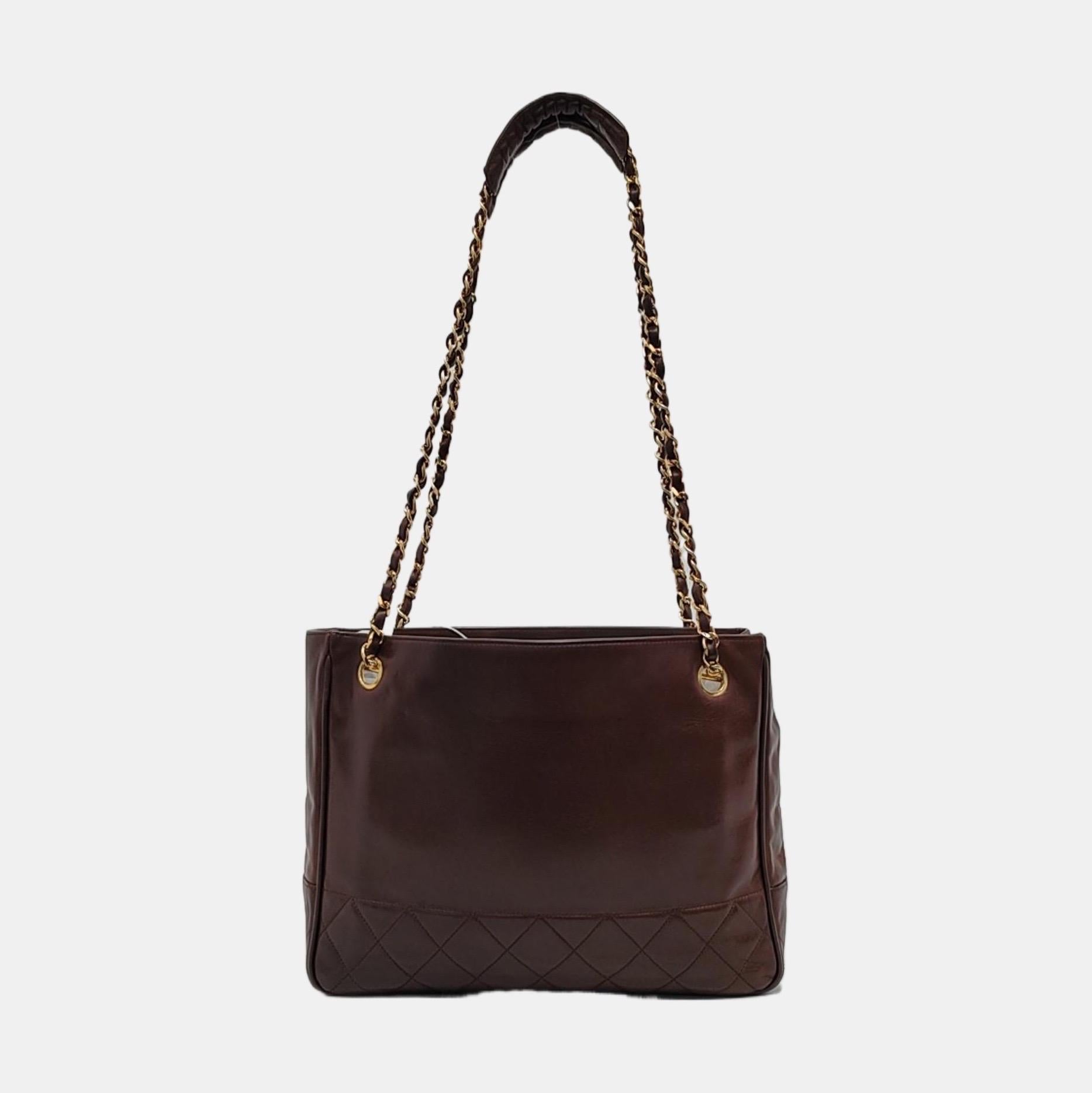 Chanel Vintage CC Logo Tote Bag Brown Calfskin Leather Double Gold Chain 1986-88 In Good Condition For Sale In AUBERVILLIERS, FR