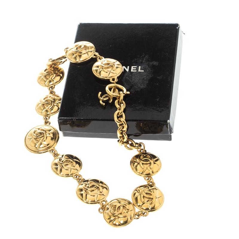 Chanel Vintage CC Quilted Medallion Gold Tone Necklace 3
