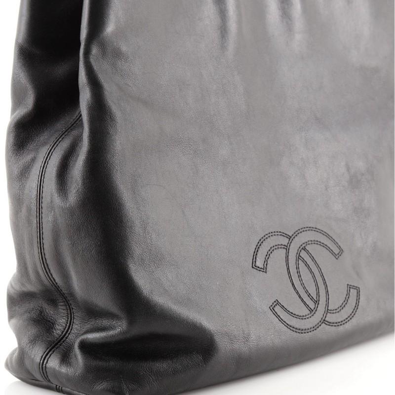 Chanel Vintage CC Resin Chain Tote Leather Medium 2