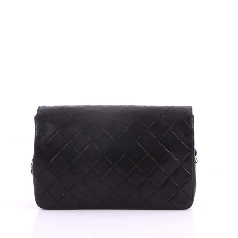 Chanel Vintage CC Turn Lock Chain Flap Bag Quilted Lambskin Small In Good Condition In NY, NY