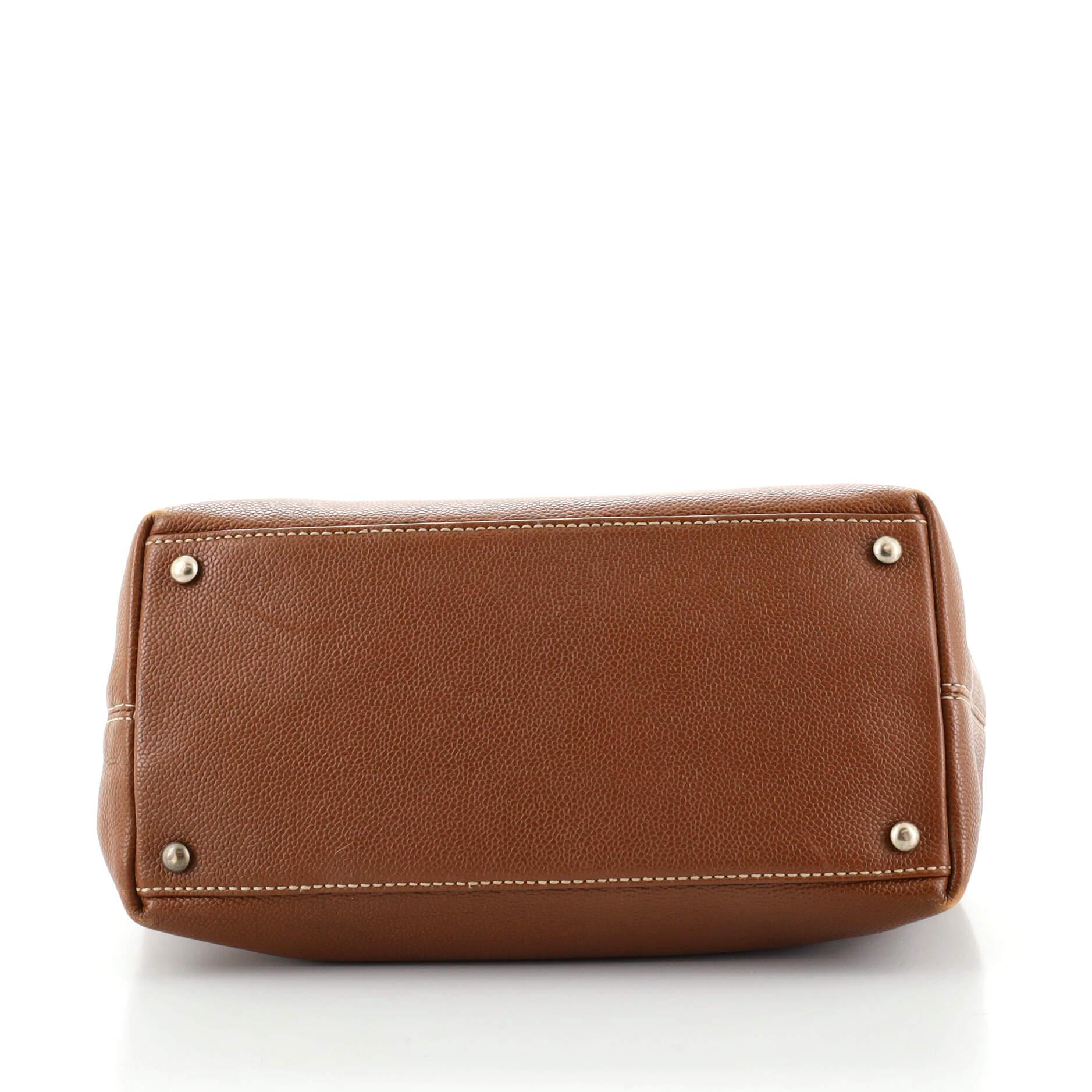 Chanel Vintage CC Turnlock Umwandelbare Tragetasche in Kaviar Medium im Zustand „Gut“ in NY, NY
