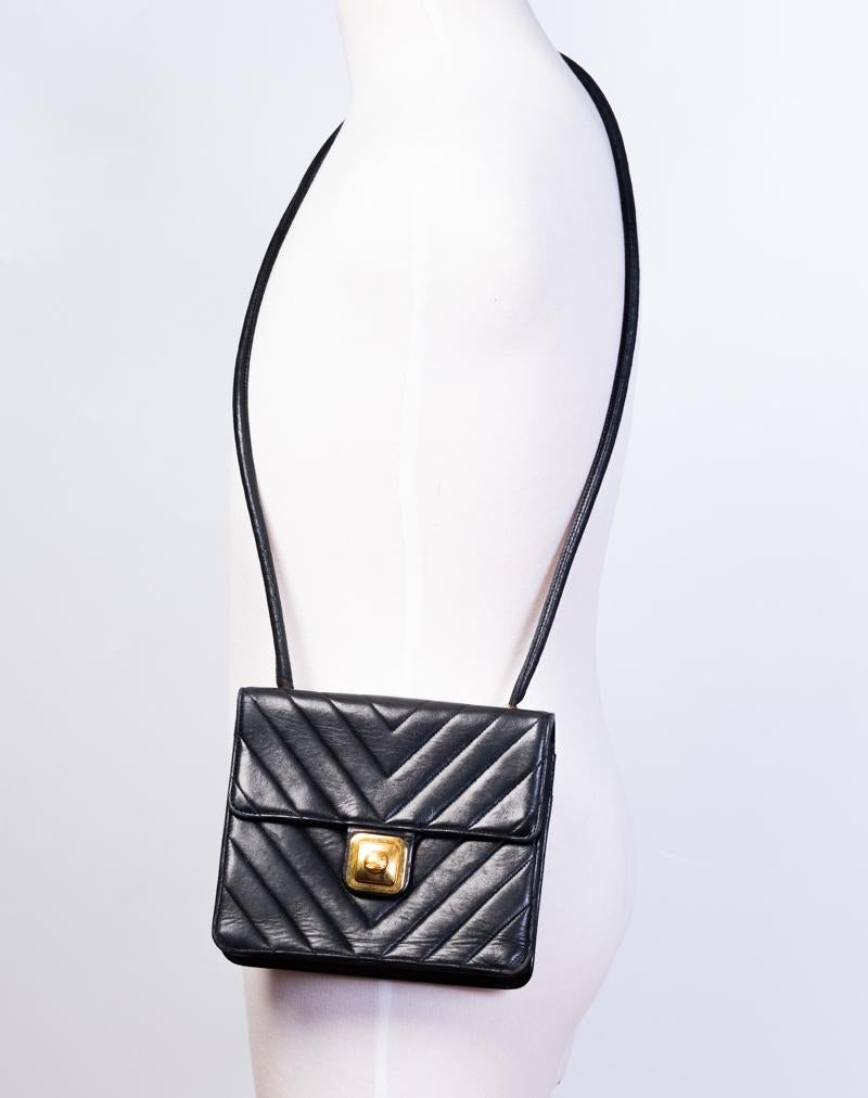 Chanel Vintage Chevron Quilted Black Leather Mini Flap Bag with GHW (circa 1989) For Sale 2