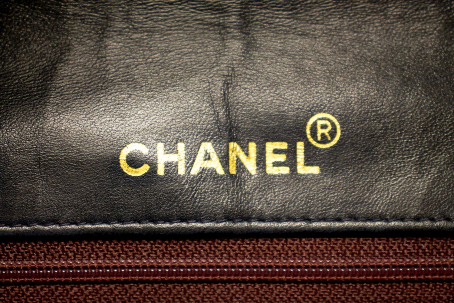 CHANEL Vintage Classic Chain Shoulder Bag Black Flap Quilted Lamb 9