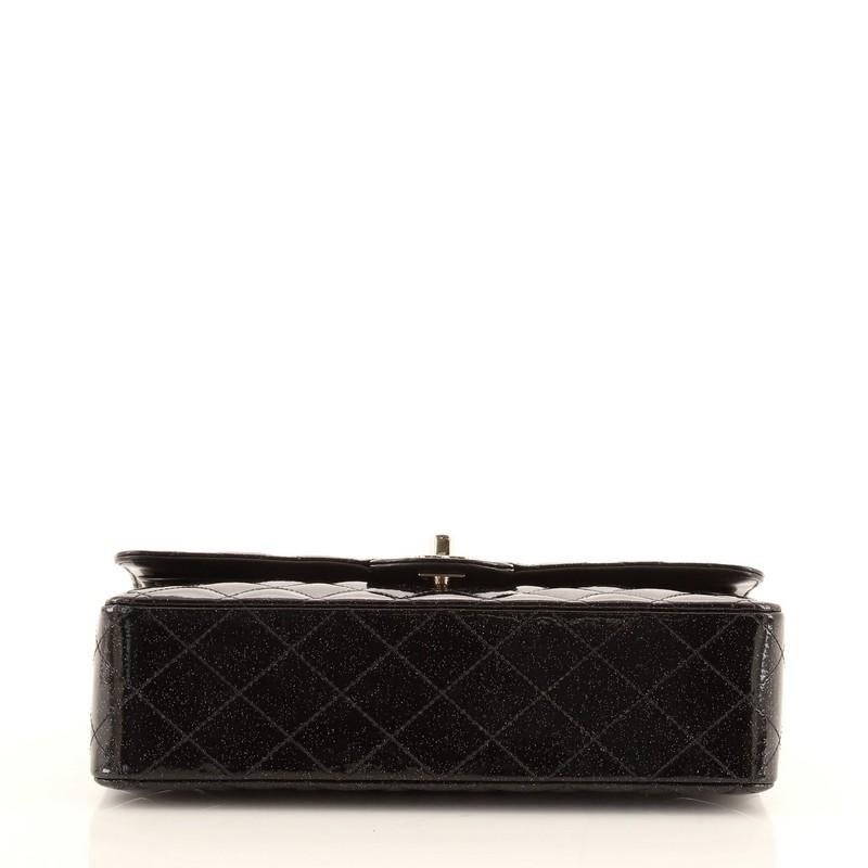 Chanel Vintage Classic Double Flap Tasche Gesteppt Glitter Lackleder Medium für Damen oder Herren