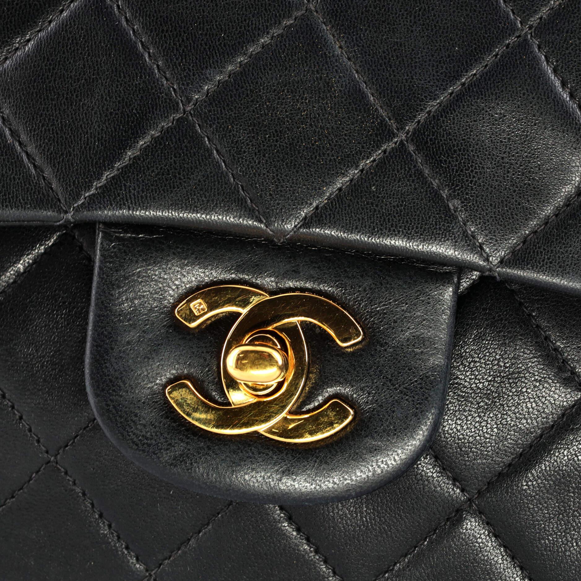 Chanel Vintage Classic Double Flap Bag Quilted Lambskin Medium 4