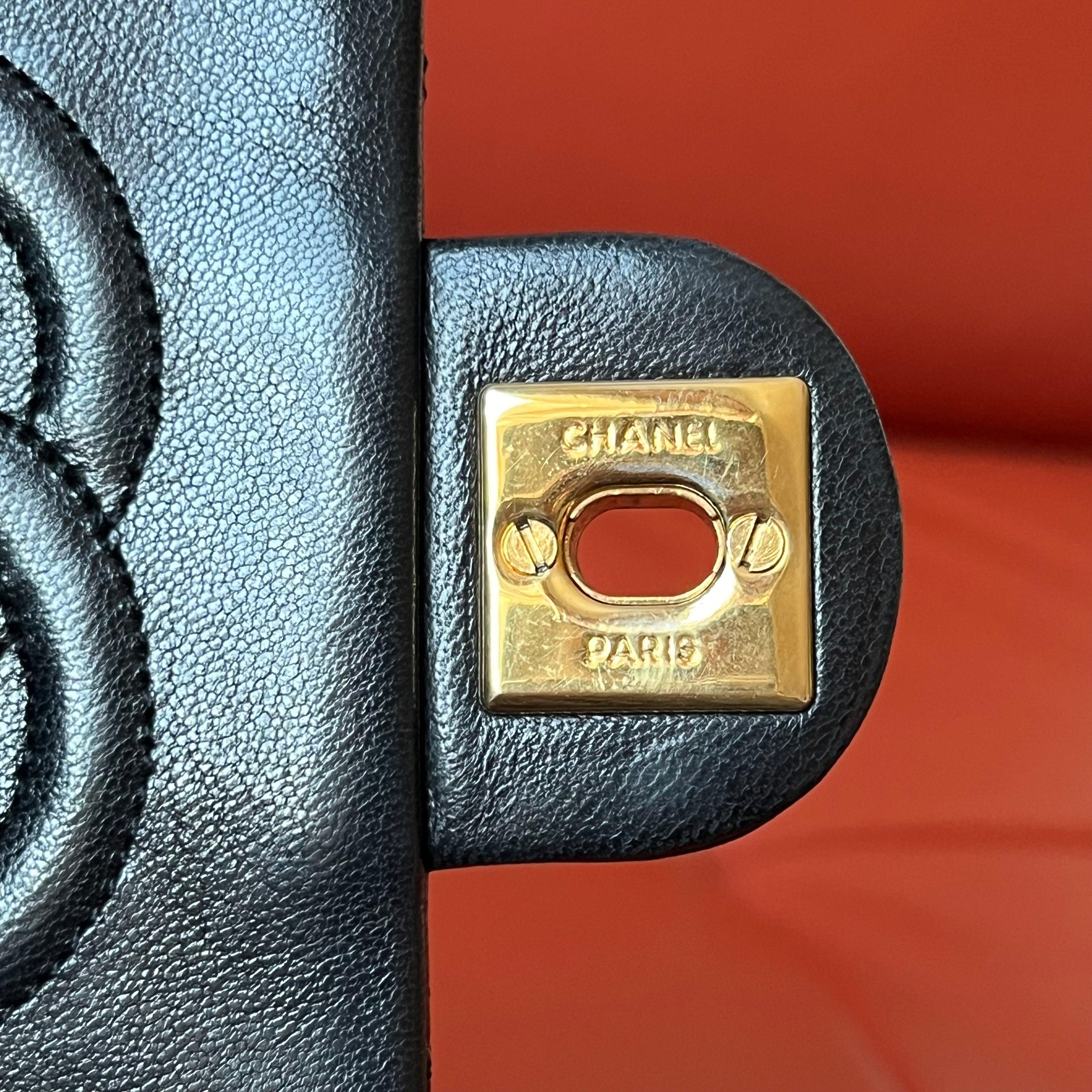 Chanel Vintage Classic Flap Mini Schwarzes Lammleder 24k Gold HW, 1989-1991 13