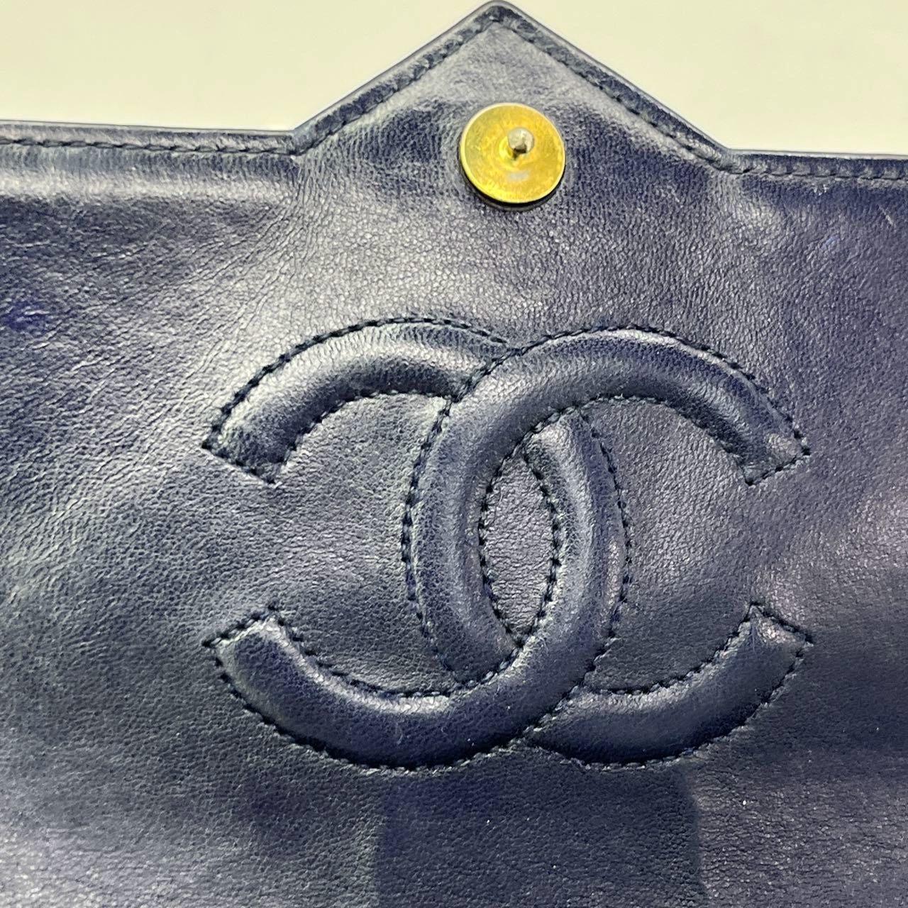 Chanel Vintage Classic Flap Mini Navy Lambskin Mega CC Logo 24k Gold HW, 1989-19 For Sale 10