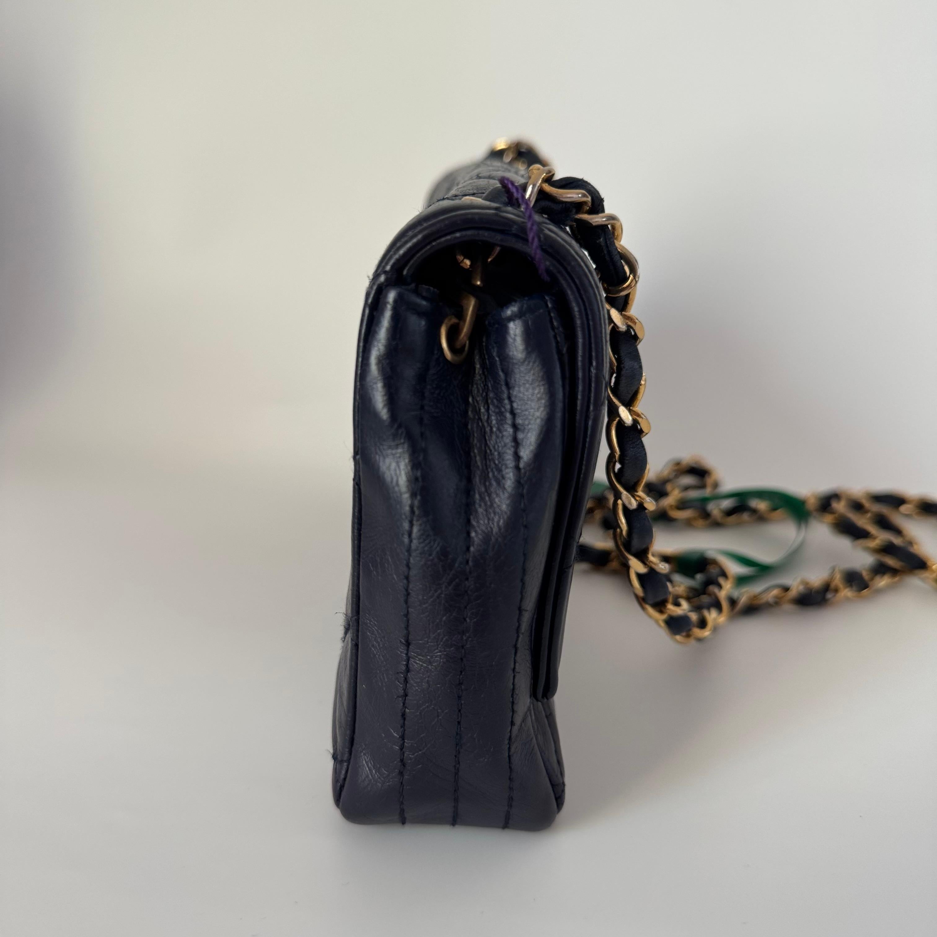 Women's Chanel Vintage Classic Flap Mini Navy Lambskin Mega CC Logo 24k Gold HW, 1989-19 For Sale