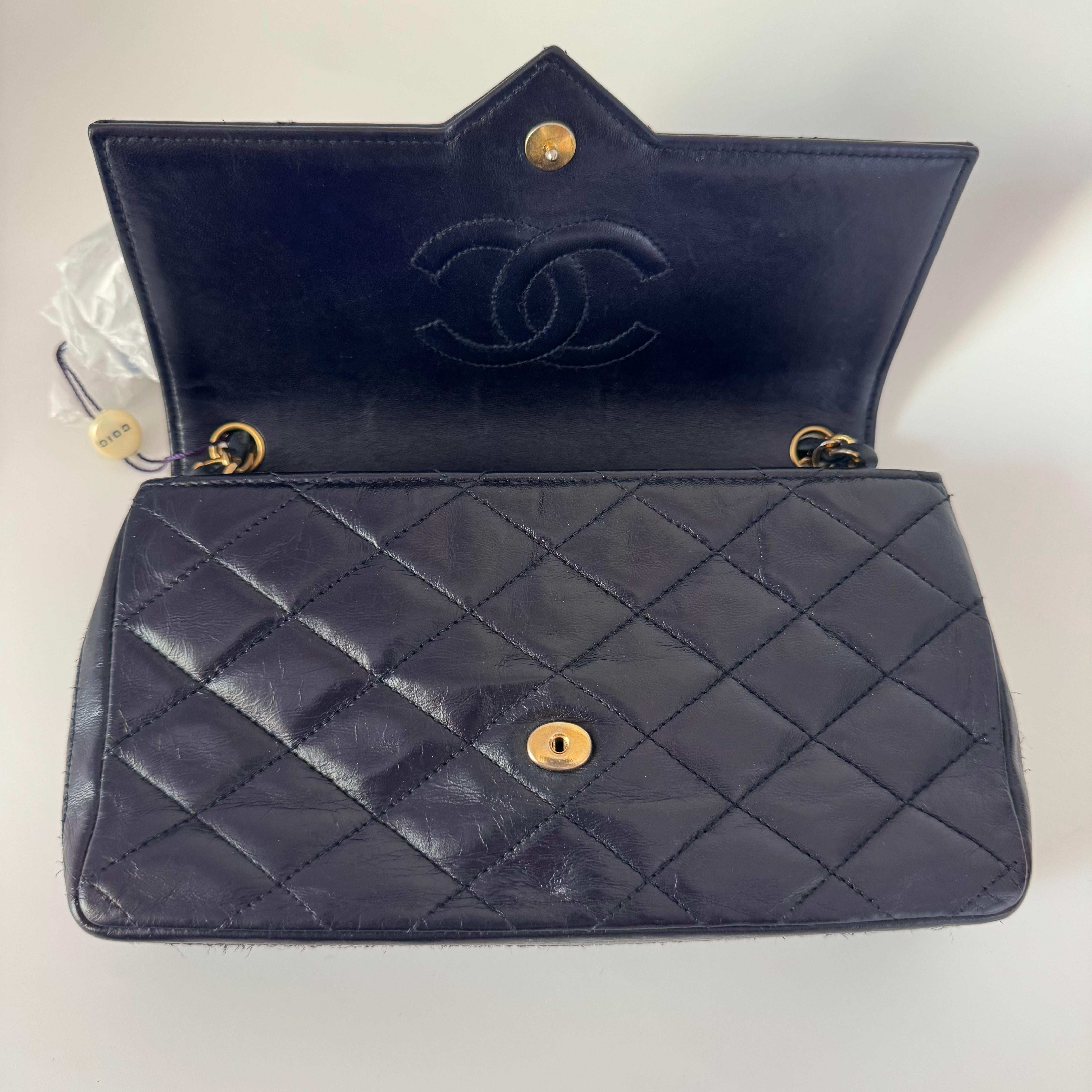 Chanel Vintage Classic Flap Mini Navy Lambskin Mega CC Logo 24k Gold HW, 1989-19 For Sale 4