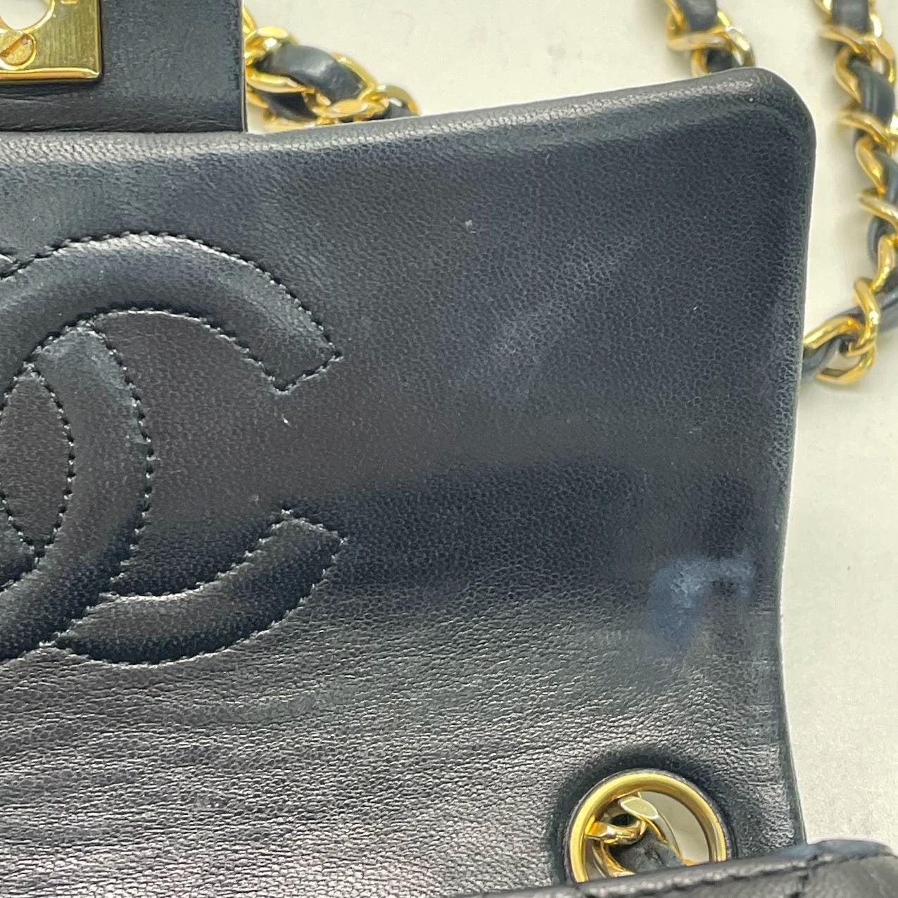 Chanel Vintage Classic Flap Mini Square Black Lambskin 24k Gold HW, 1989-1991 For Sale 12