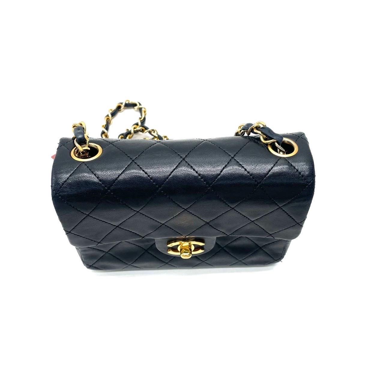 Chanel Vintage Classic Flap Mini Square Black Lambskin 24k Gold HW, 1989-1991 For Sale 12