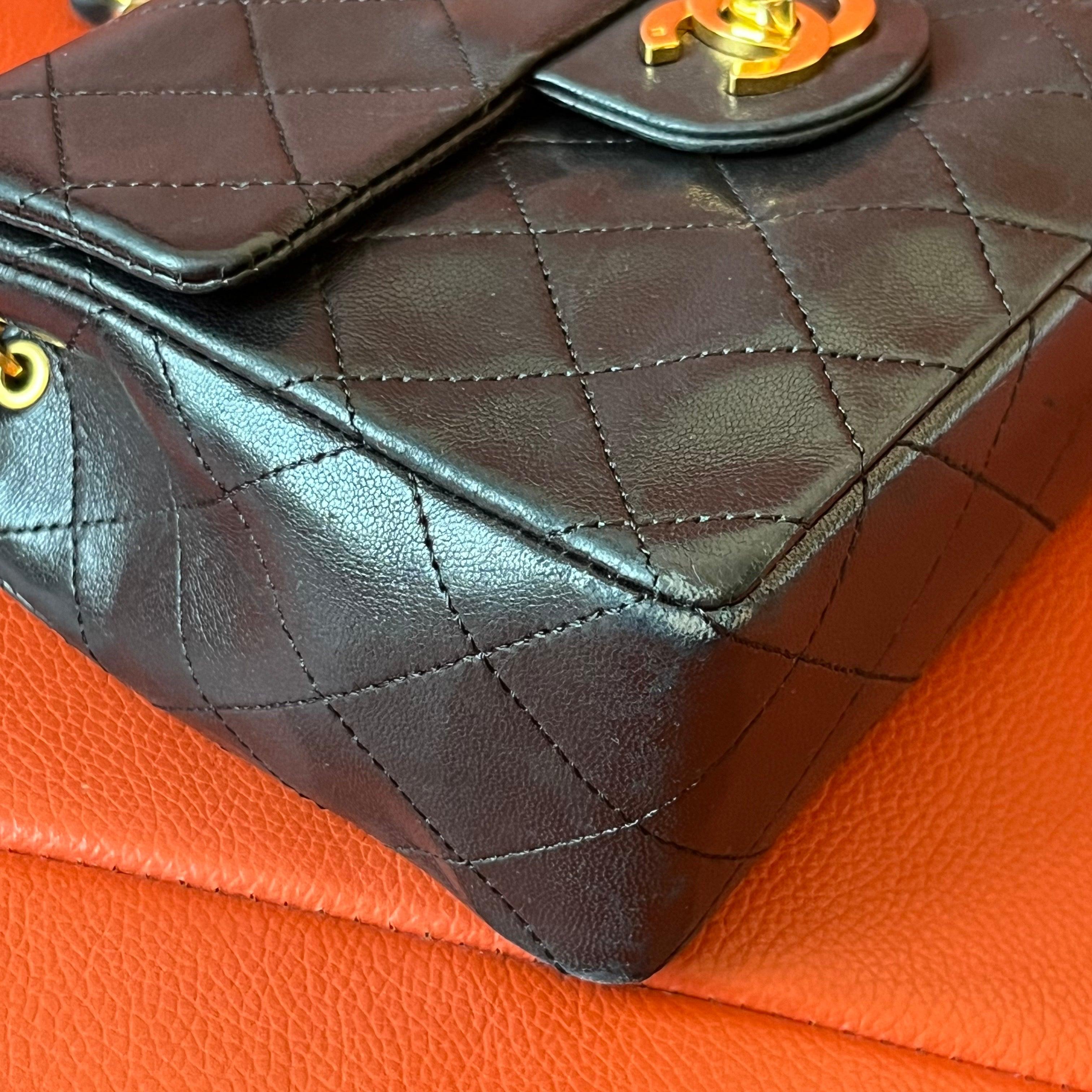 Chanel Vintage Classic Flap Mini Square Black Lambskin 24k Gold HW, 1989-1991 For Sale 3