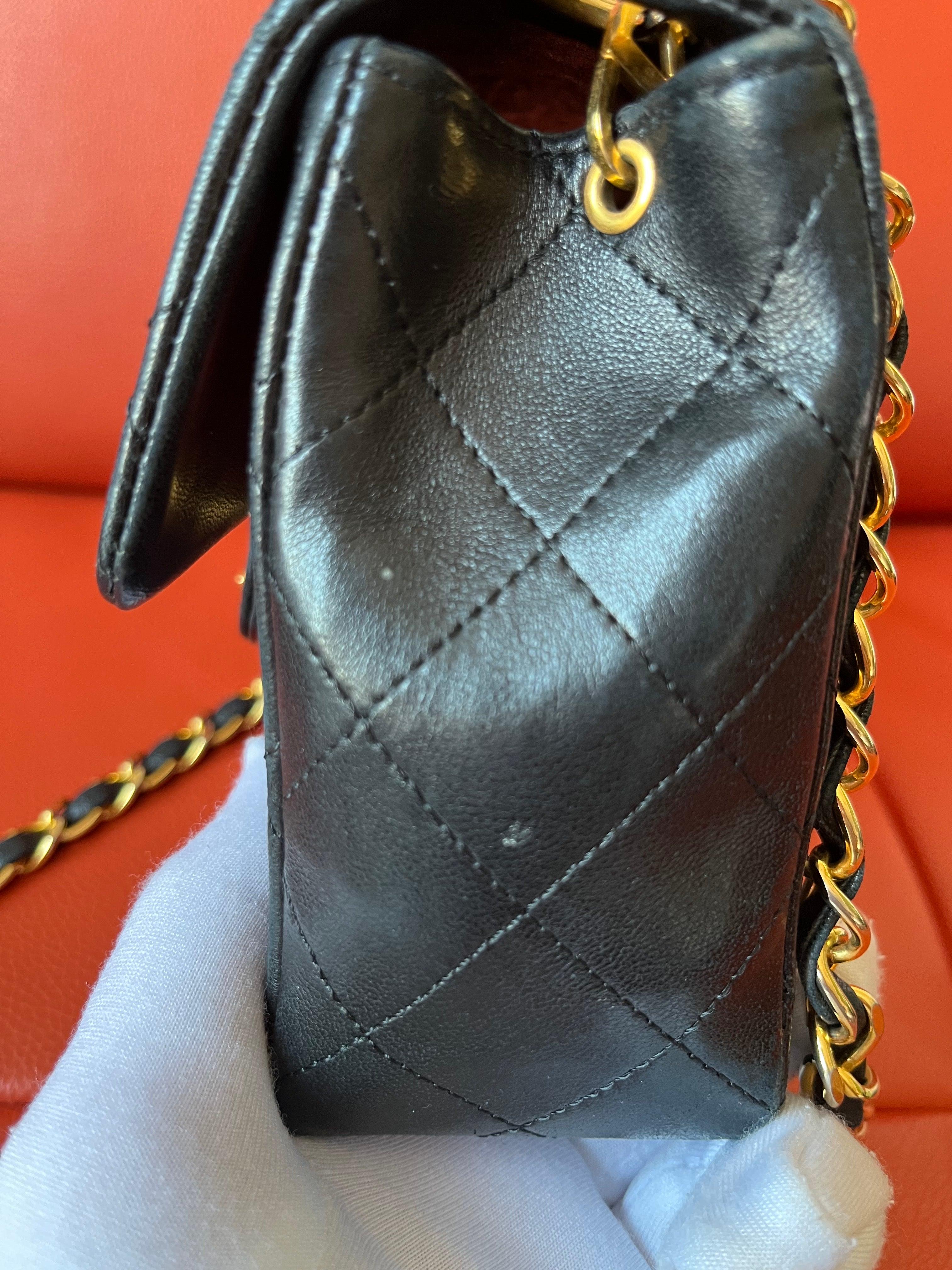 Chanel Vintage Classic Flap Mini Square Black Lambskin 24k Gold HW, 1989-1991 For Sale 4