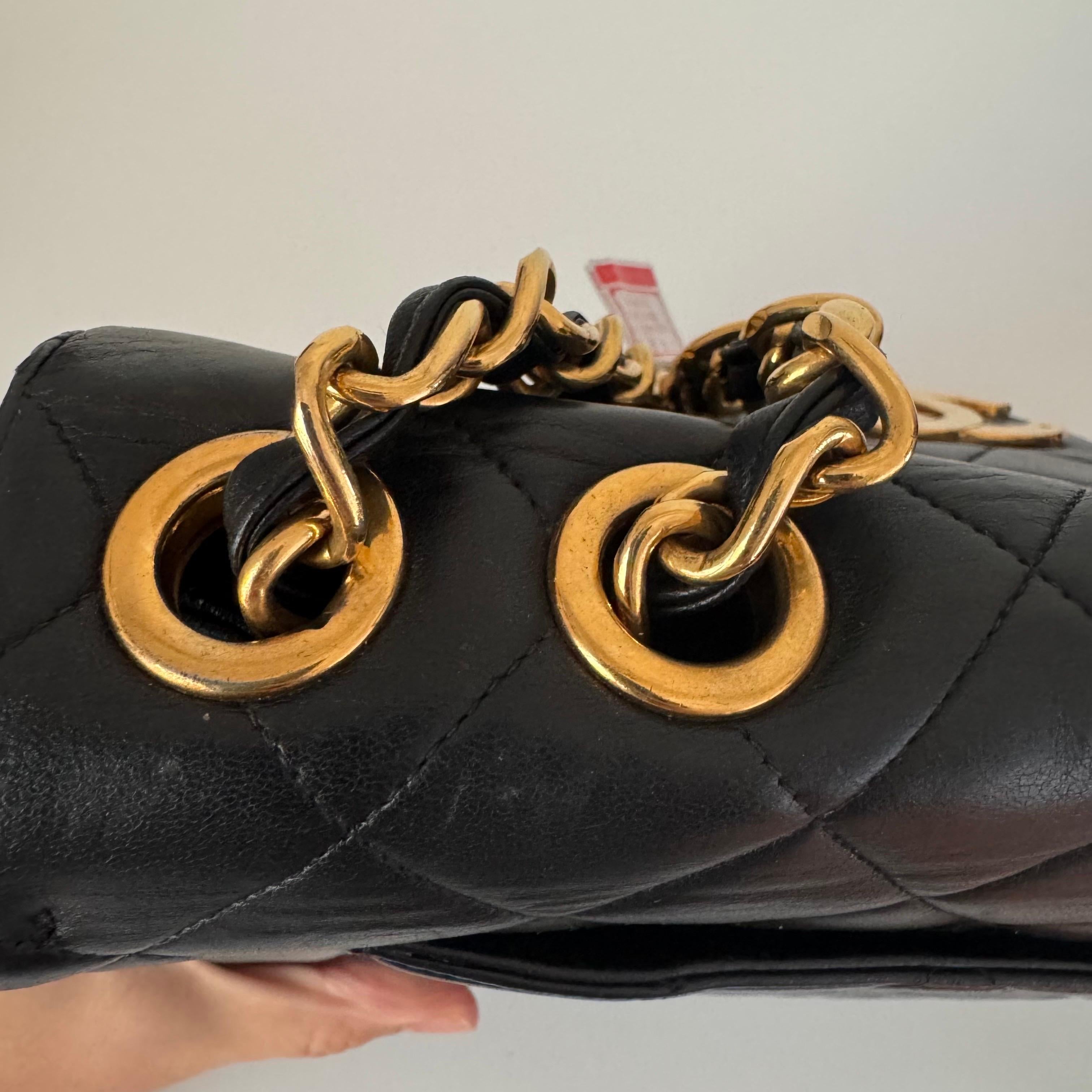 Chanel Vintage Classic Maxi Flap Black Lambskin Leather Giant CC 24 Gold Hardwar For Sale 6