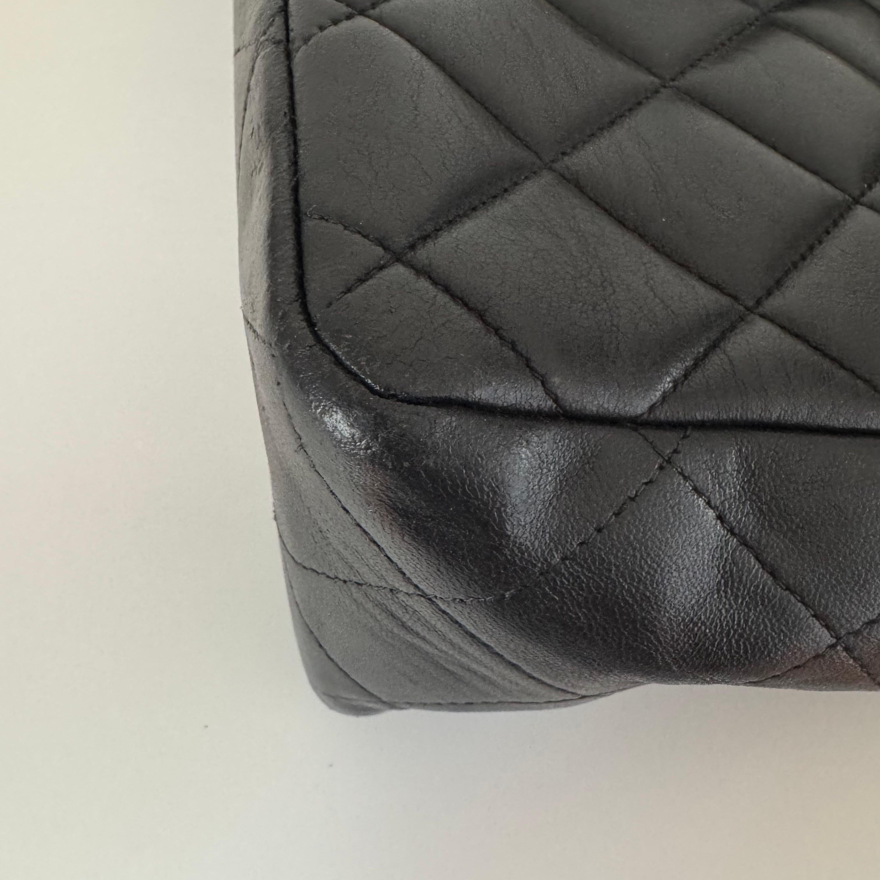 Chanel Vintage Classic Maxi Flap Black Lambskin Leather Giant CC 24 Gold Hardwar For Sale 4