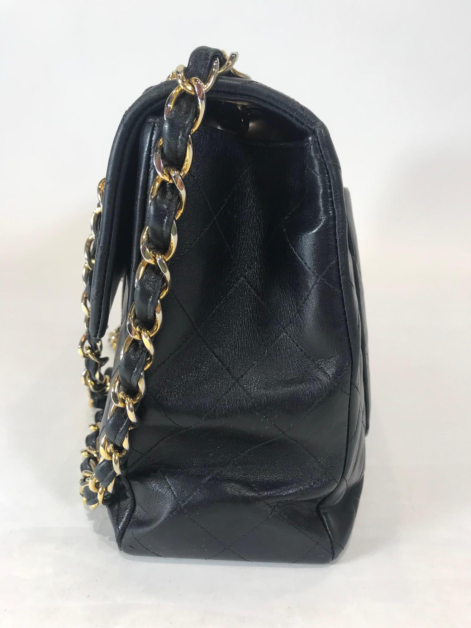 Black Chanel Vintage Classic Maxi Single Flap Bag For Sale