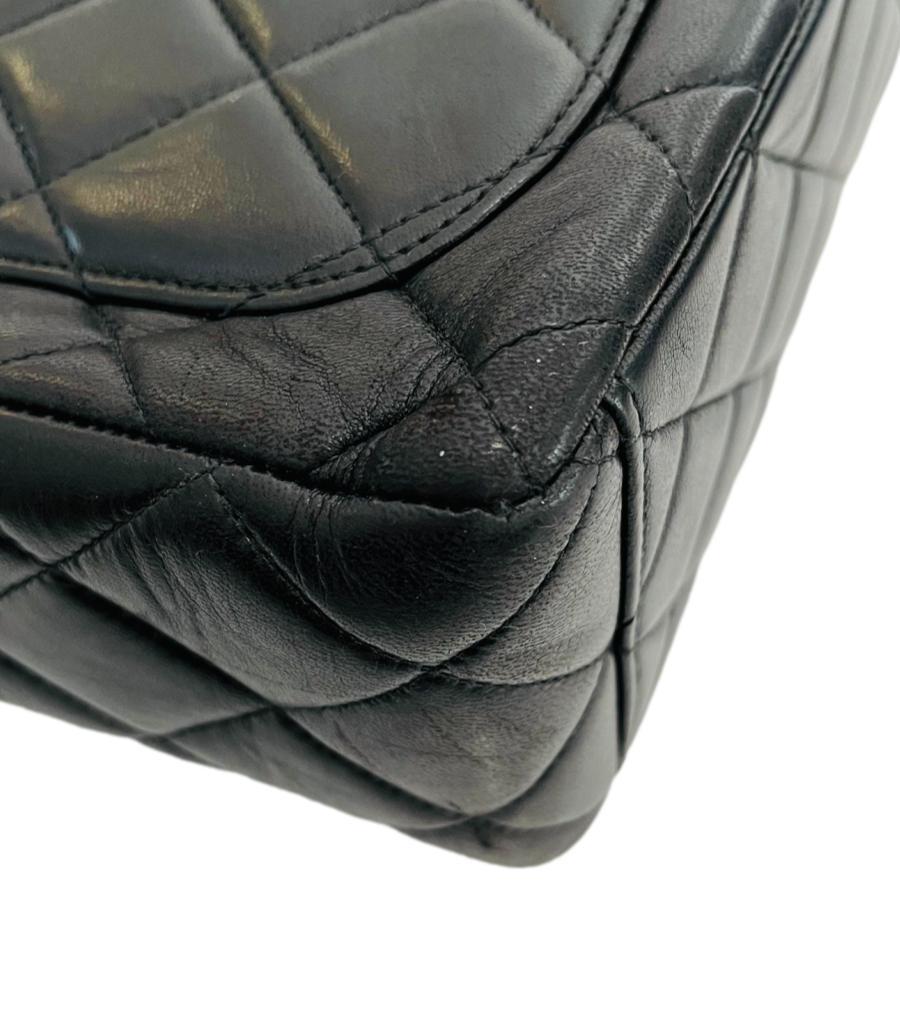 Chanel Vintage Classic Leather Quilted Flap Bag en vente 9