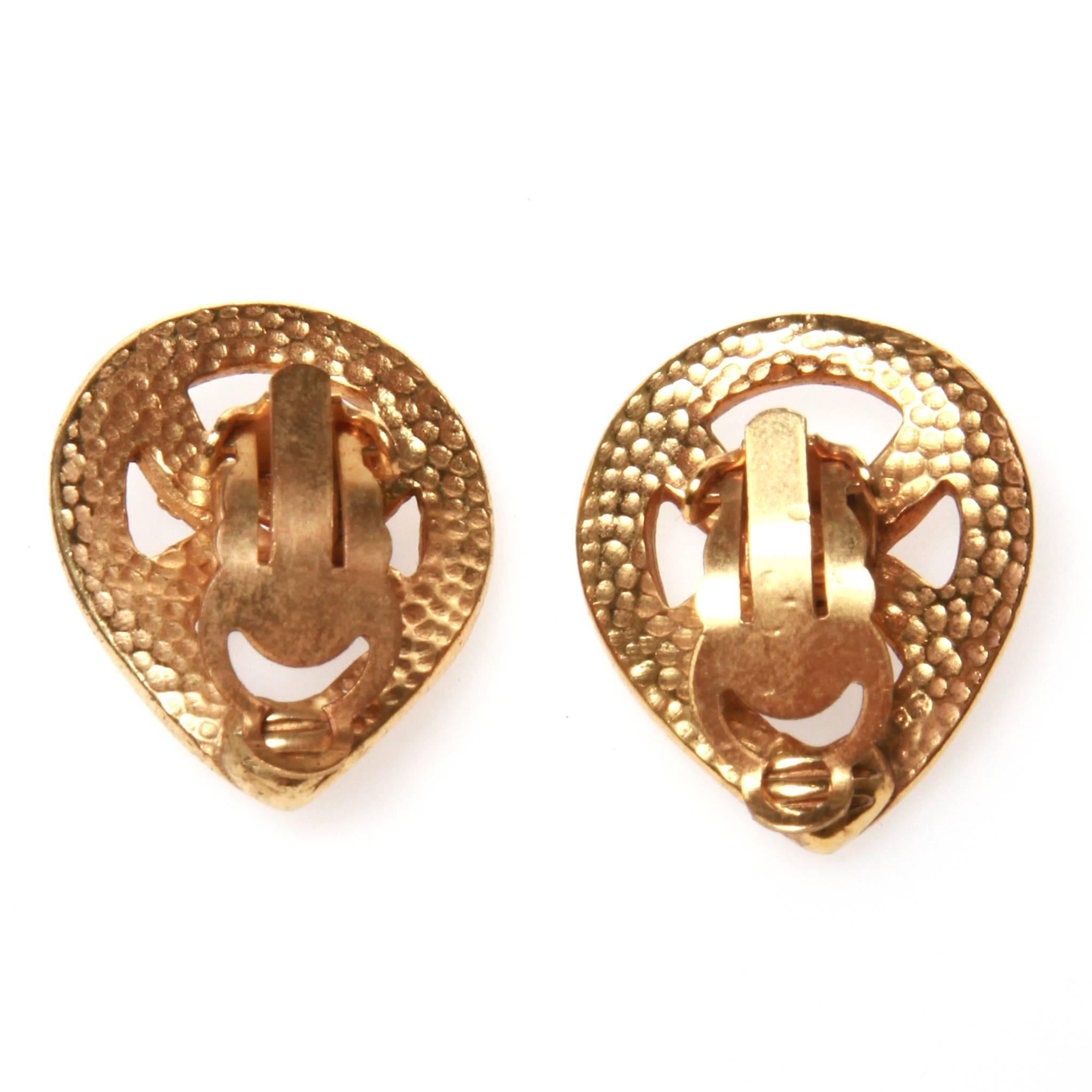 Chanel Vintage Clip-On Earrings In Excellent Condition In Melbourne, Victoria