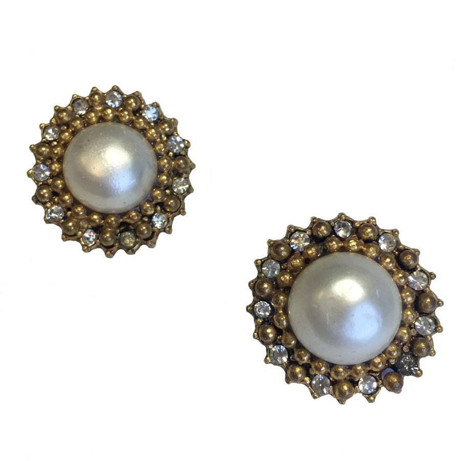 CHANEL Vintage Clip-on Earrings in Aged Gilt Metal, Molten Glass and Rhinestones