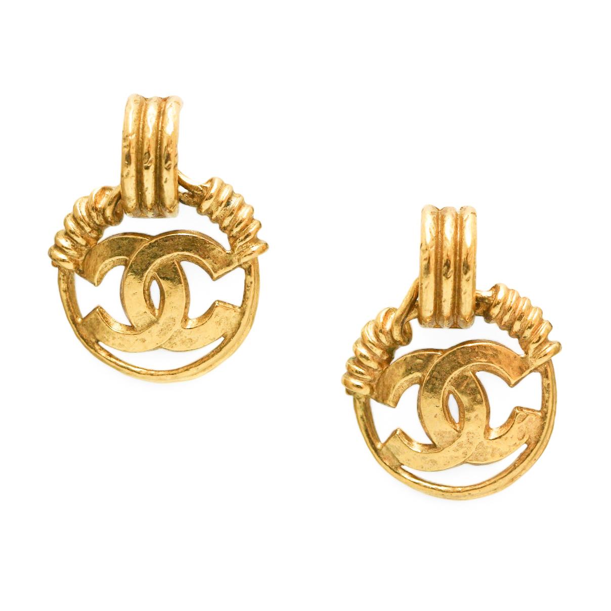 Women's CHANEL Vintage Clips For Sale