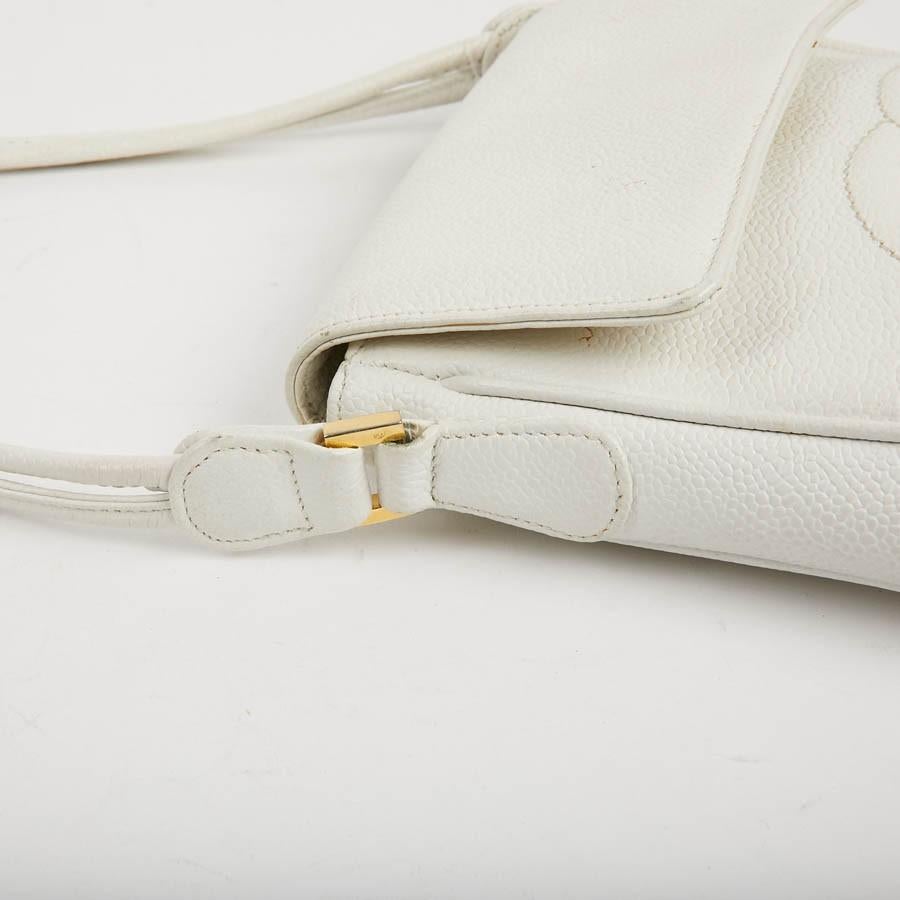 CHANEL Vintage Clutch bag in Grained White Leather 7