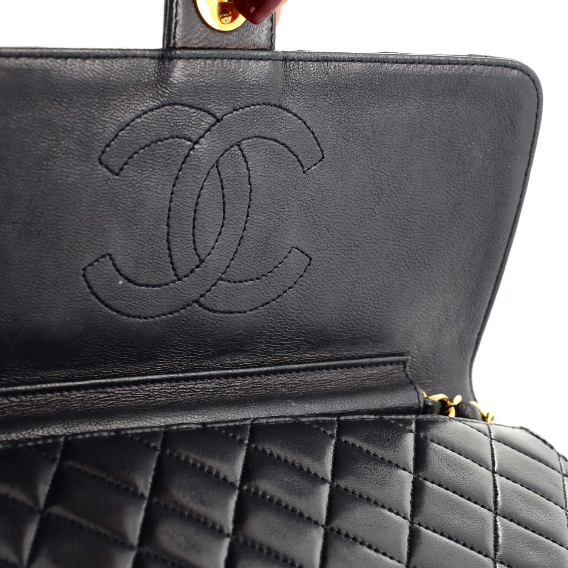 Chanel Vintage Clutch with Chain Quilted Leather Medium 3